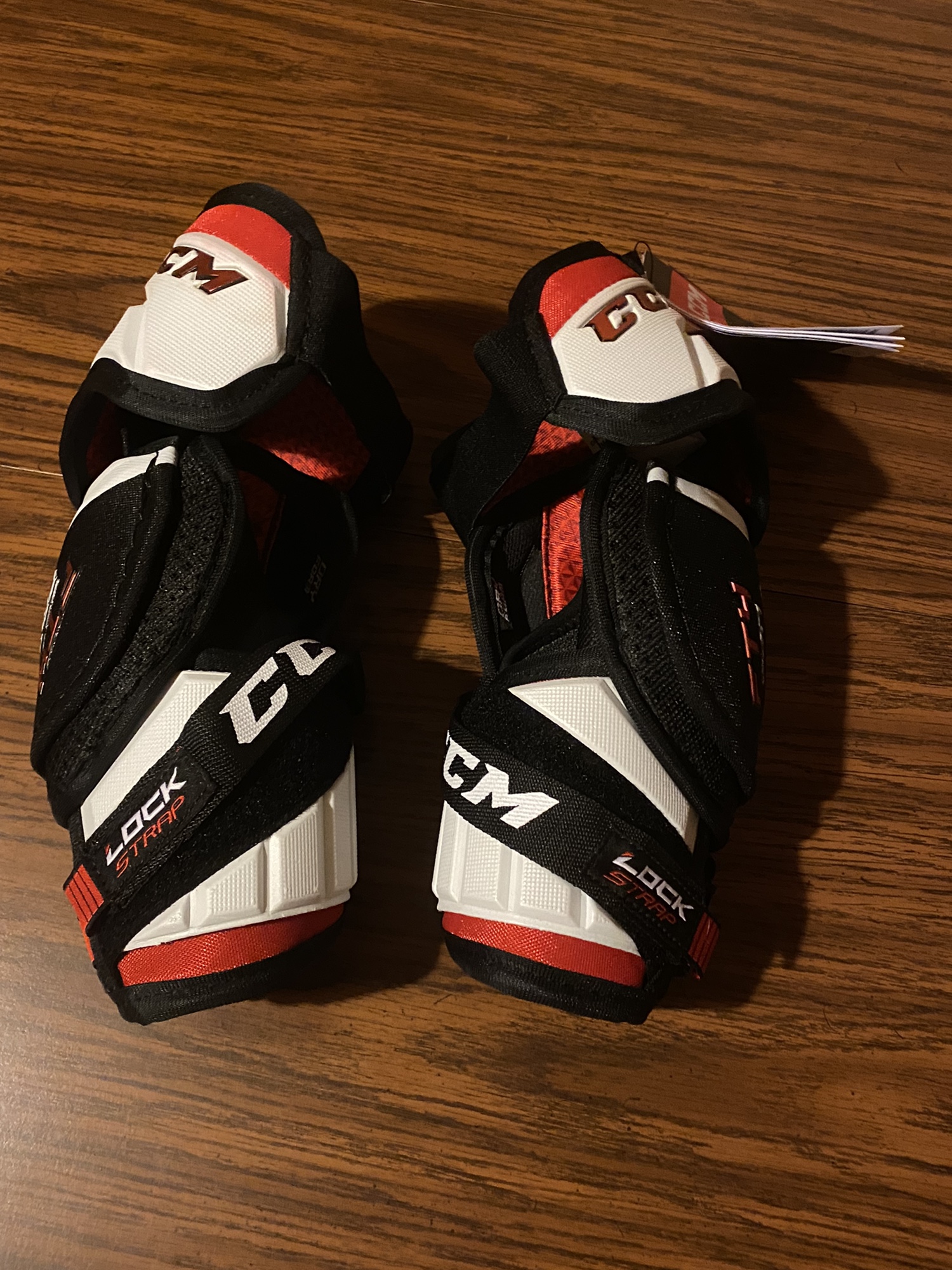 CCM Hockey JetSpeed FT4 Pro Senior Medium Elbow Pads SidelineSwap