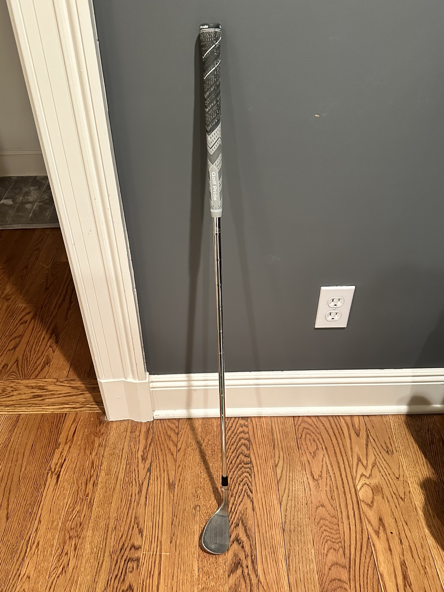 Titleist Vokey SM6 Tour Chrome M Grind 6010 60° with Golf Pride