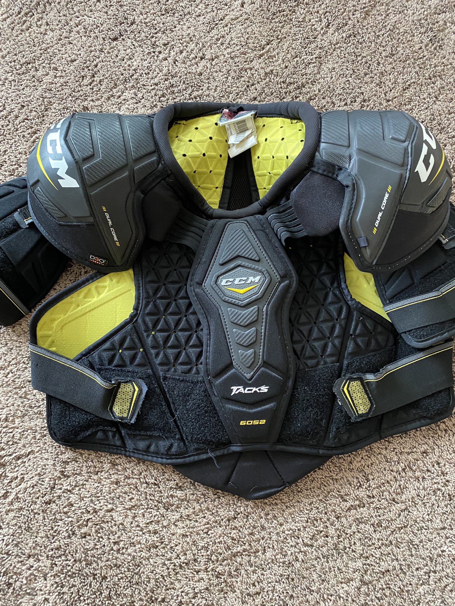 CCM TACKS 6052 shoulder pads SidelineSwap