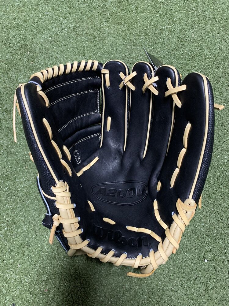 Wilson A2000 SuperSkin B2 12" Pitchers Baseball Glove RHT New