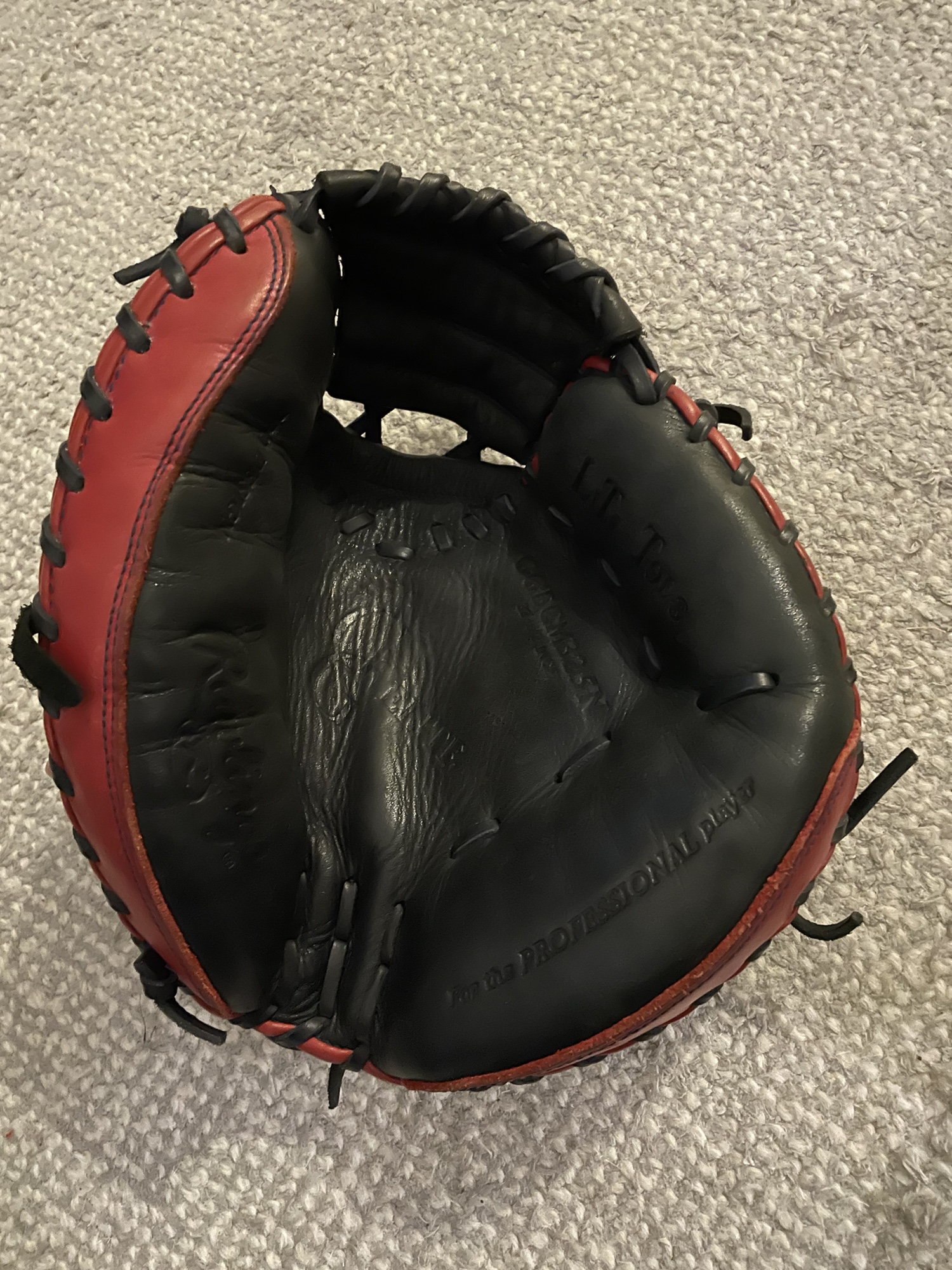 Rawlings Gold Glove Elite Catchers Mitt SidelineSwap