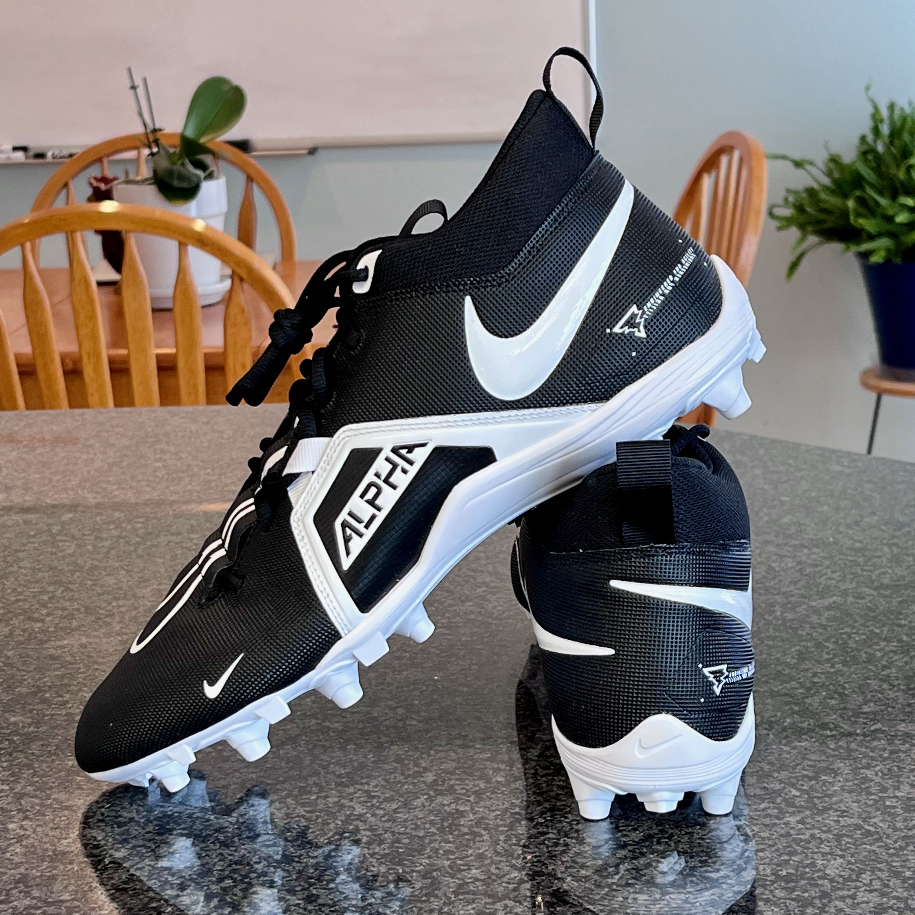 Nike Alpha Menace Varsity 3 Football Cleat Size 13 Black CV0586001