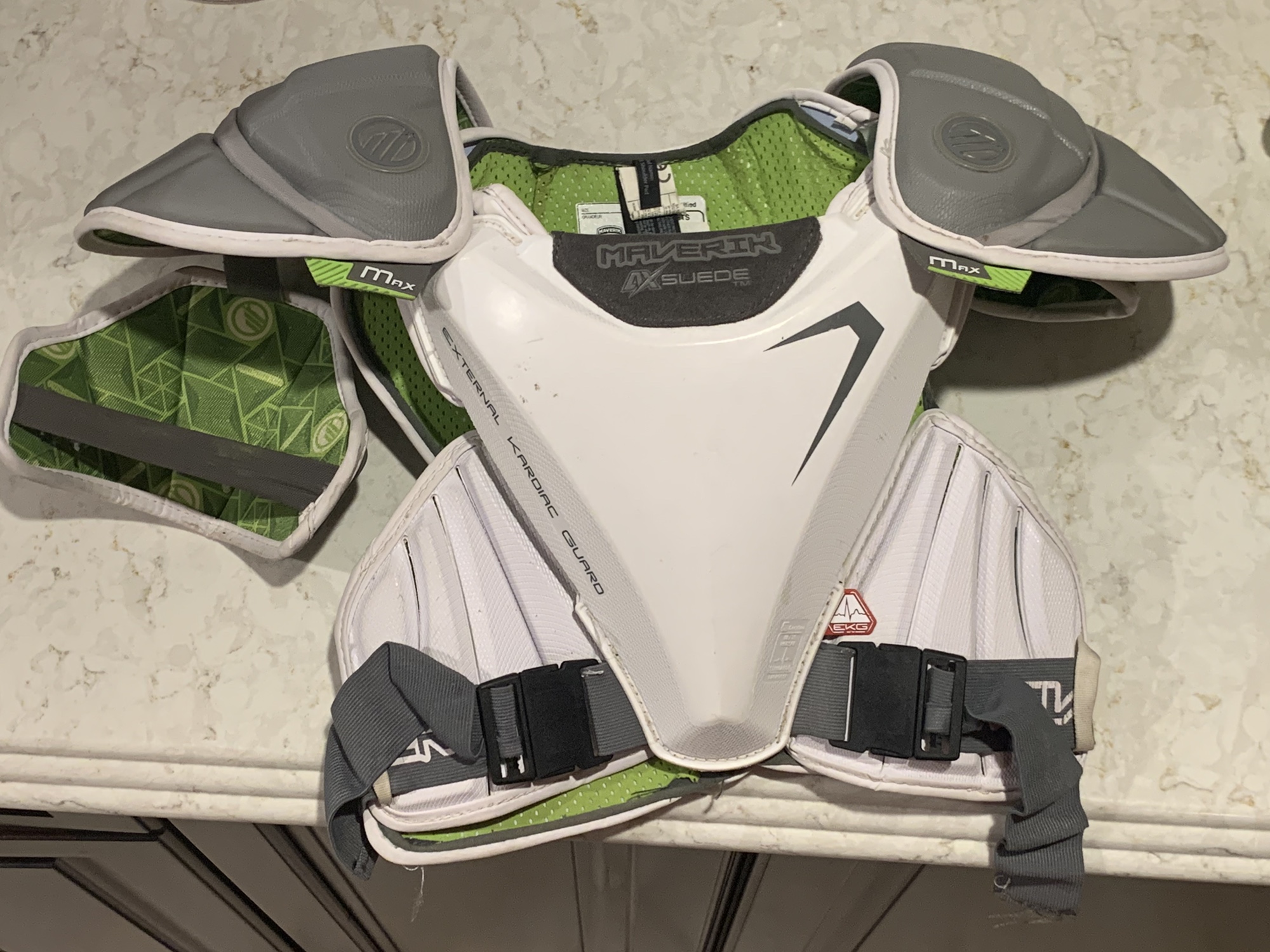 Maverik MAX EKG Shoulder Pad SidelineSwap