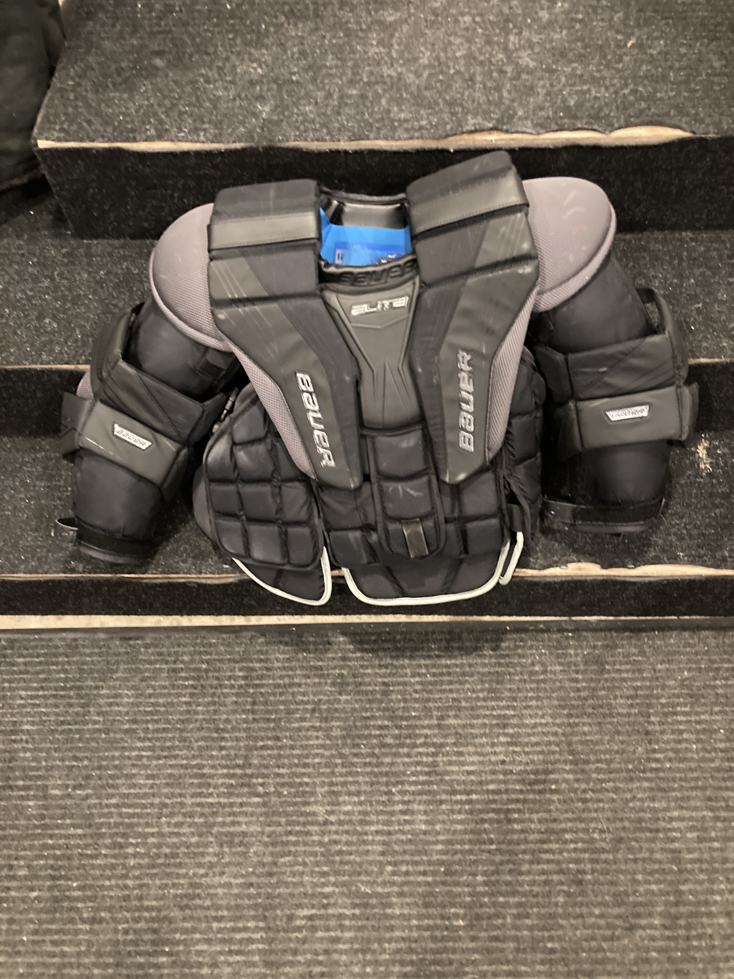 Bauer Elite Intermediate Chest Protector SidelineSwap
