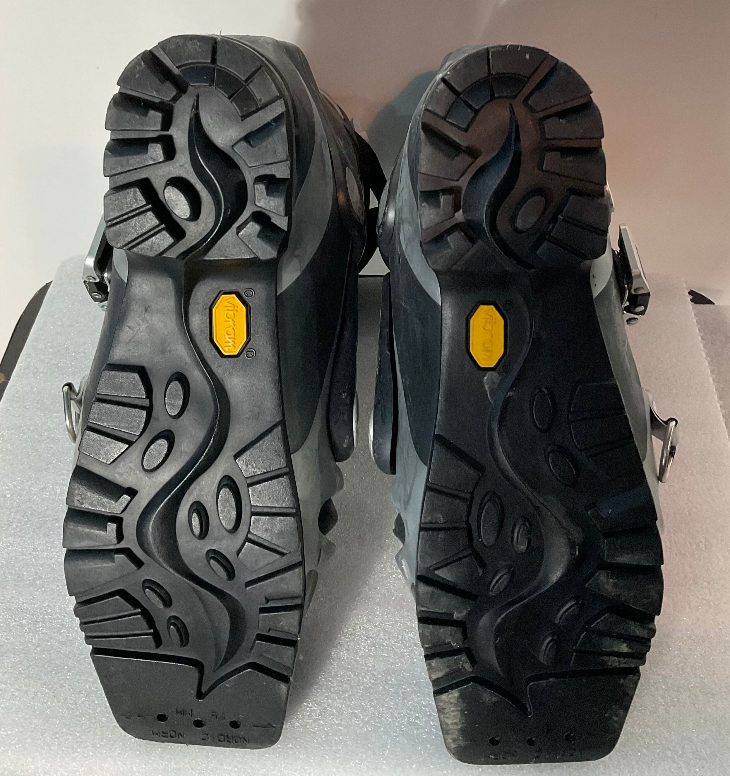 Used Garmont SynerG Telemark Ski Boots Size 25.0 (SY1196) SidelineSwap