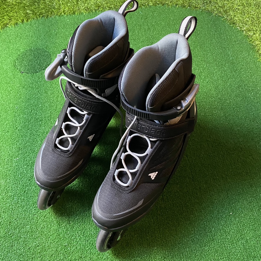 Mens Like New Roller Blades Size 9 SidelineSwap