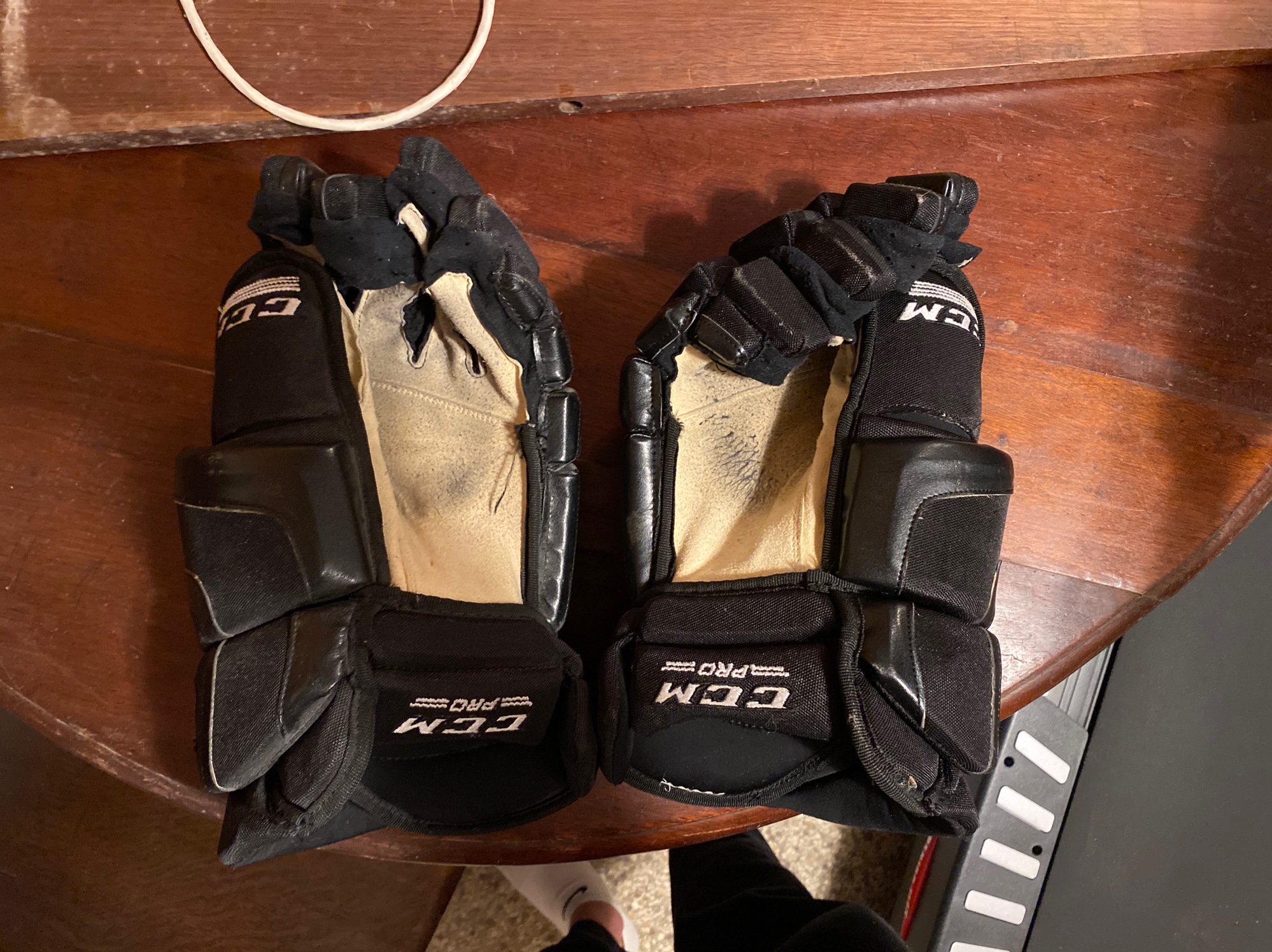 CCM 14" Carolina Hurricanes Pro Stock Gloves SidelineSwap