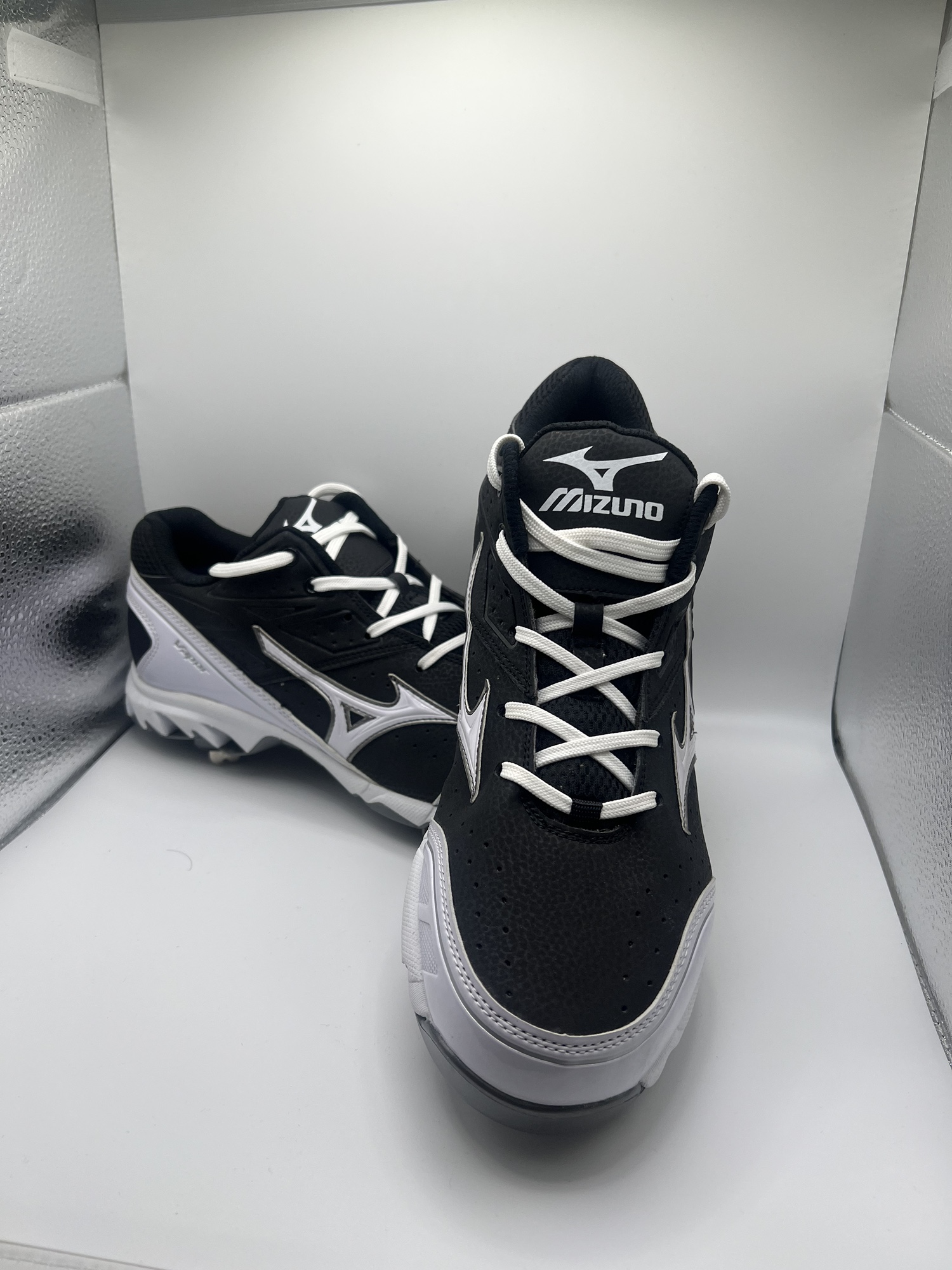 Like New Men's Mizuno sz 11.5 9-spike Vapor Elite 6 metal