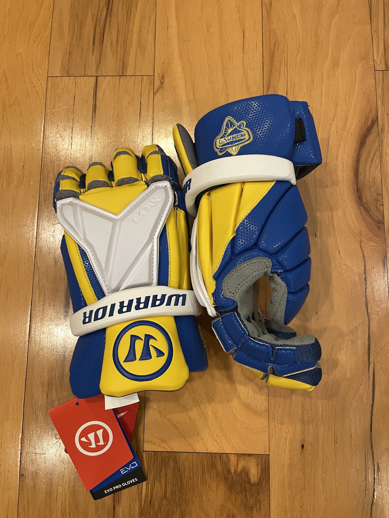 New Player's Warrior 13" Evo Pro Lacrosse Gloves SidelineSwap