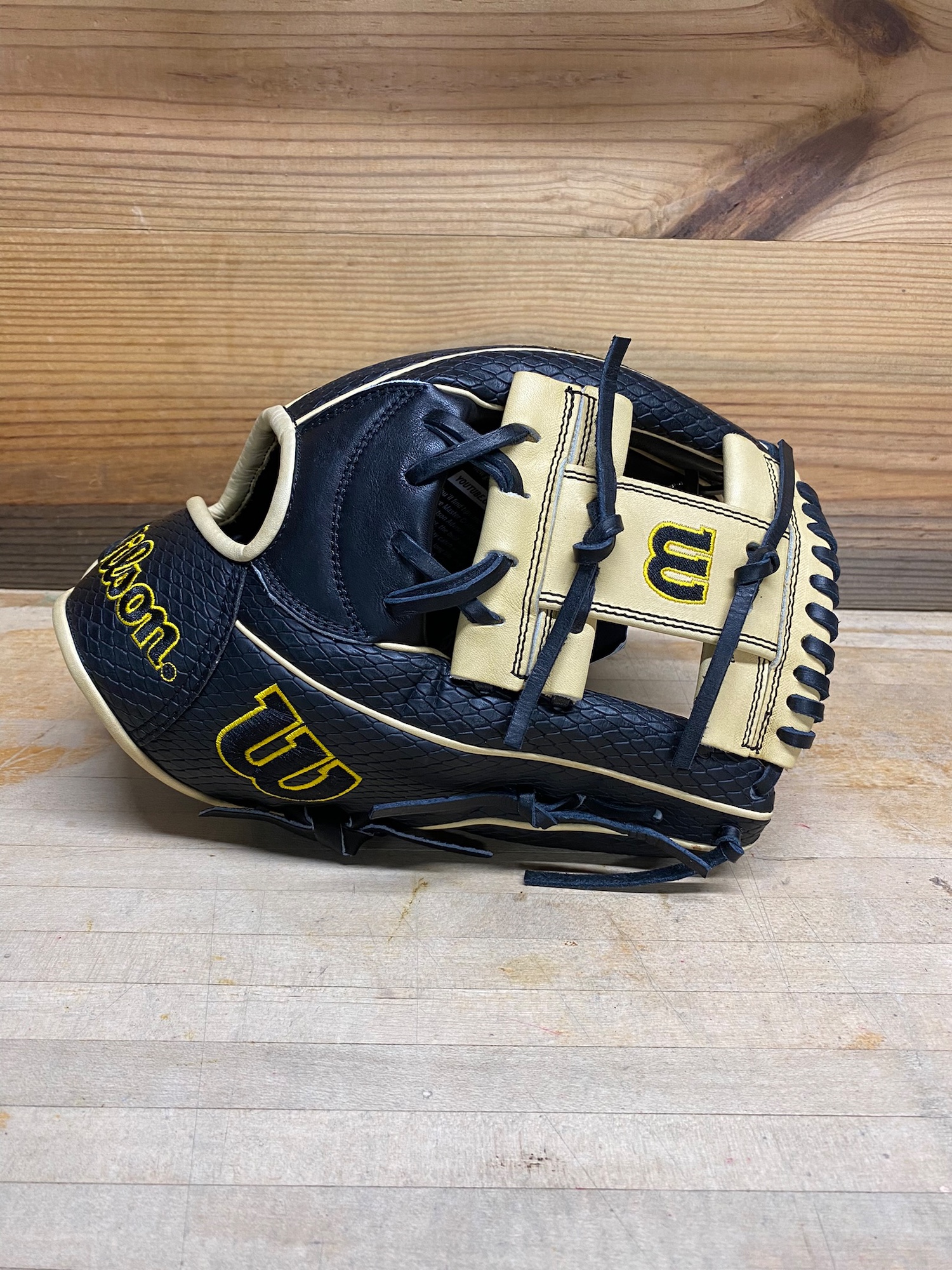 Wilson A2000 11.75” KBH13 SidelineSwap