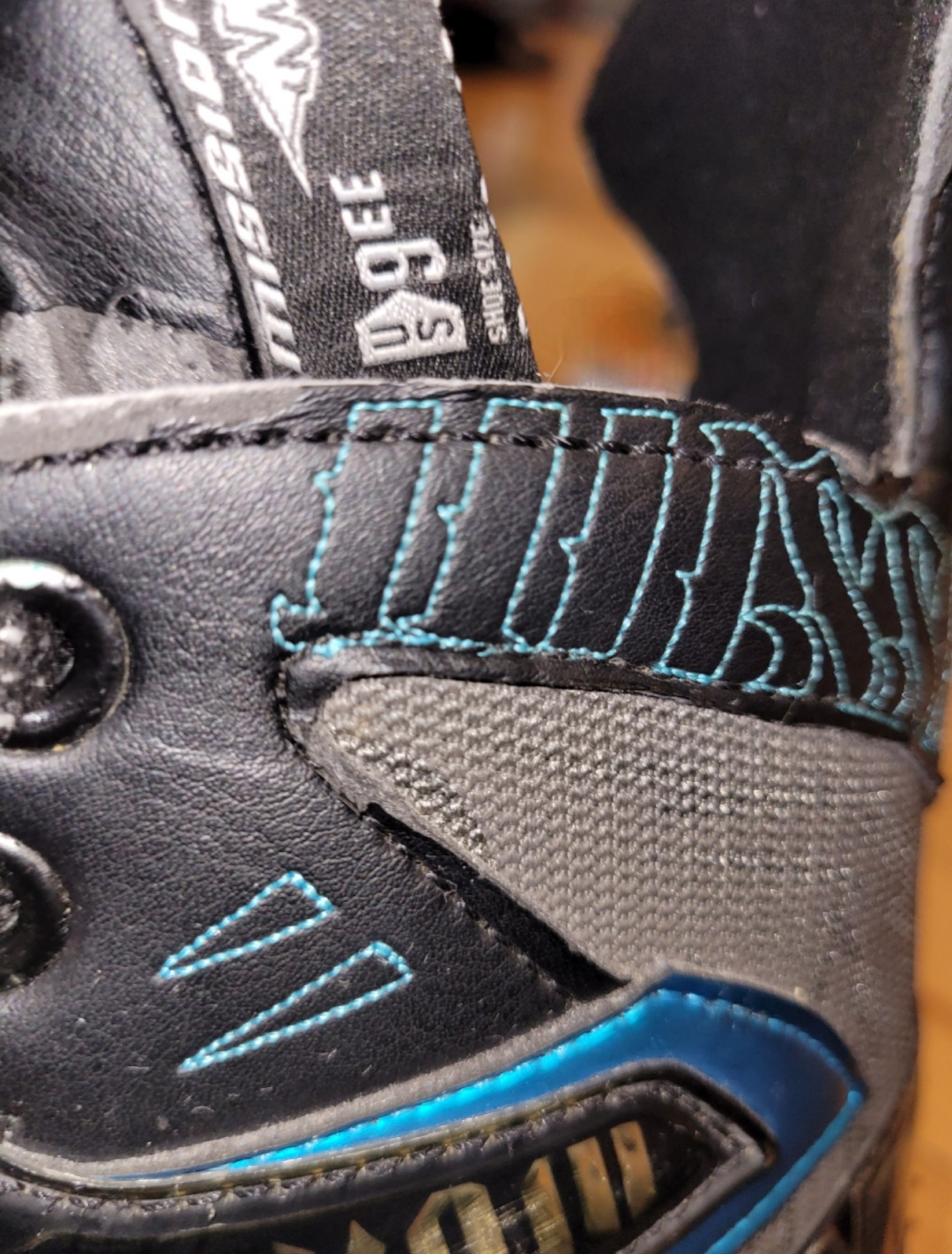 Mission Axiom T7 Size 9 EE Inline Roller Hockey Skates SidelineSwap