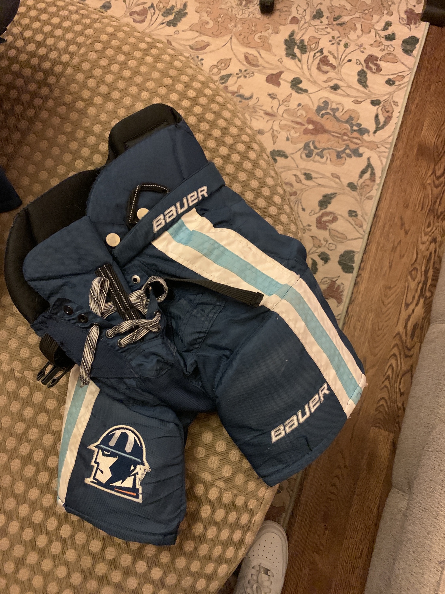 Youth Large Bauer Nexus Hockey Pants SidelineSwap
