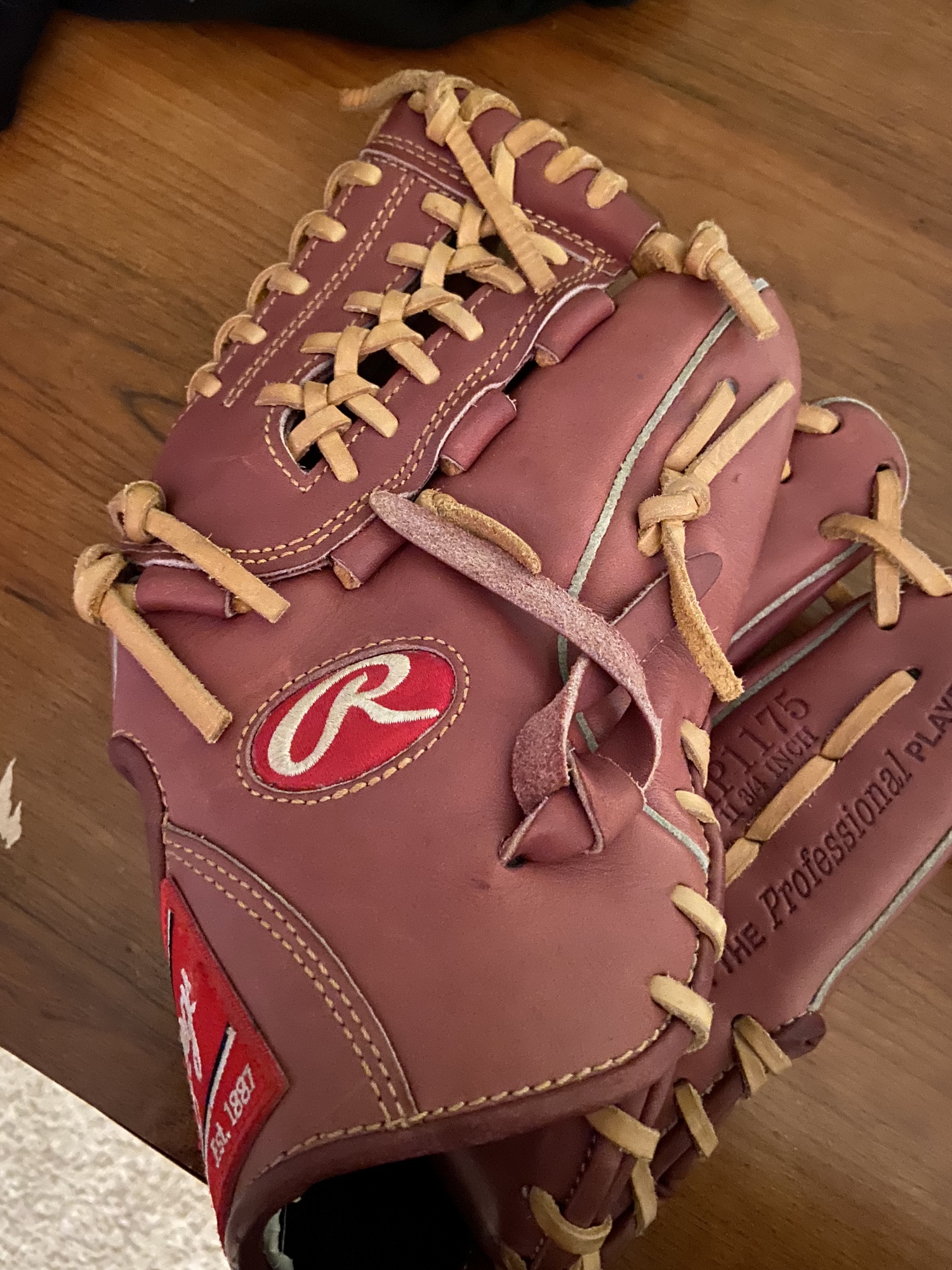 Rawlings 11.75" Heritage pro Baseball Glove SidelineSwap