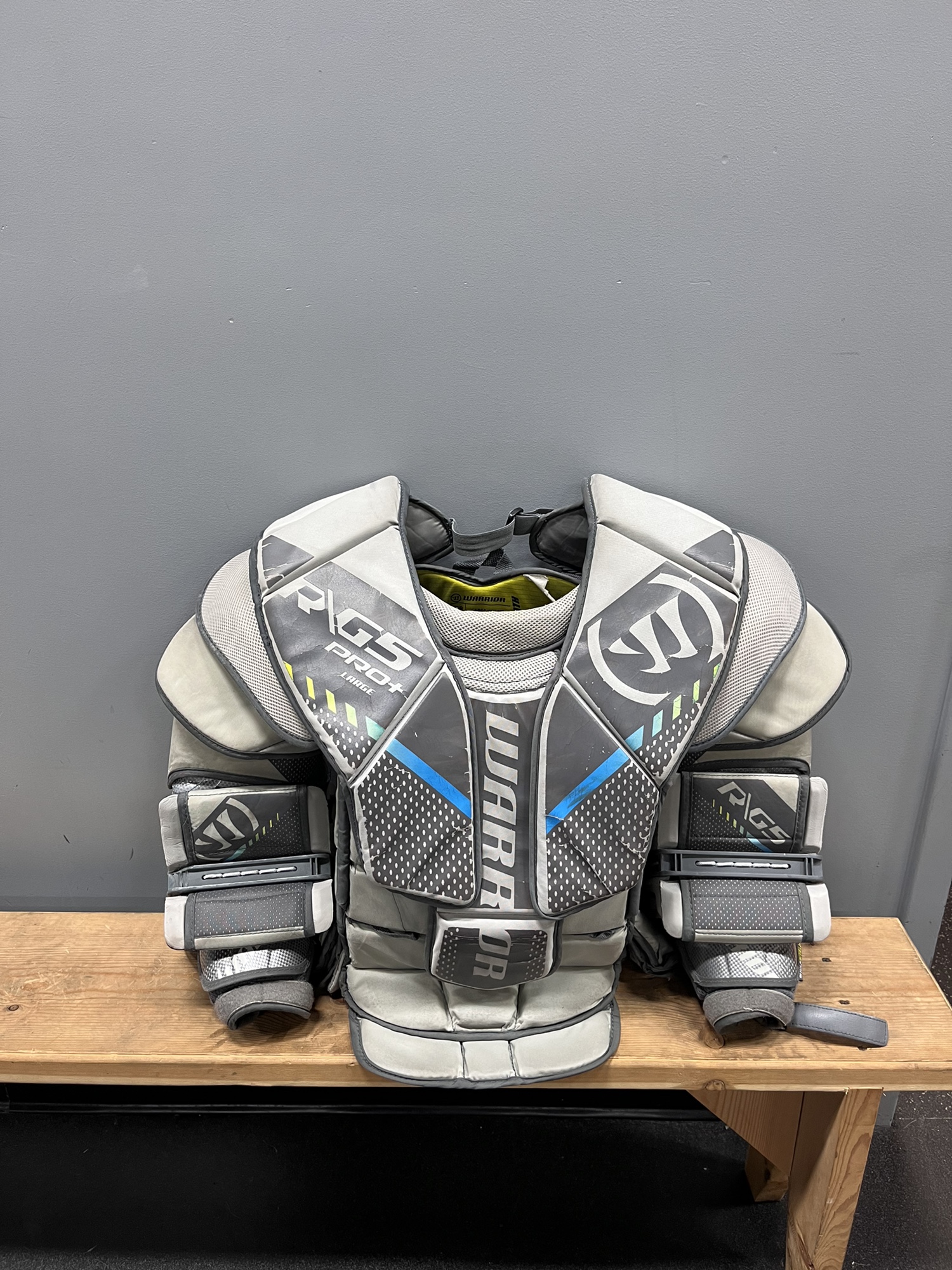 Used Large Warrior Goalie Chest Protector SidelineSwap