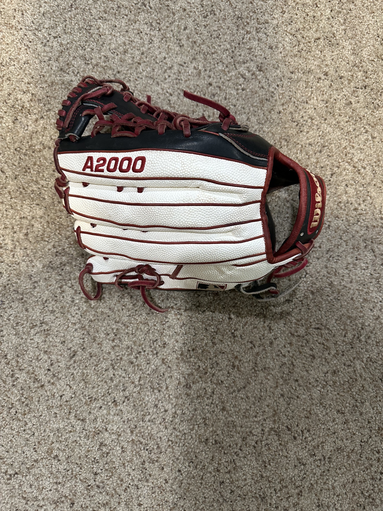 Barnett 12" GL-120 Series Genuine Leather, Outfield Baseball Glove Right Hand Throw