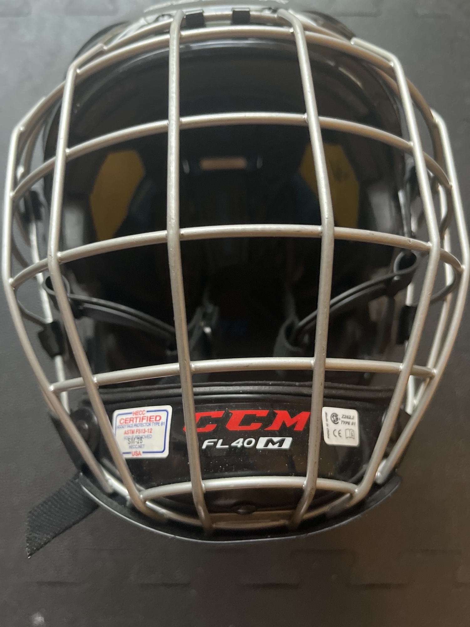 Bauer ReAkt 95 Helmet + CCM Cage SidelineSwap