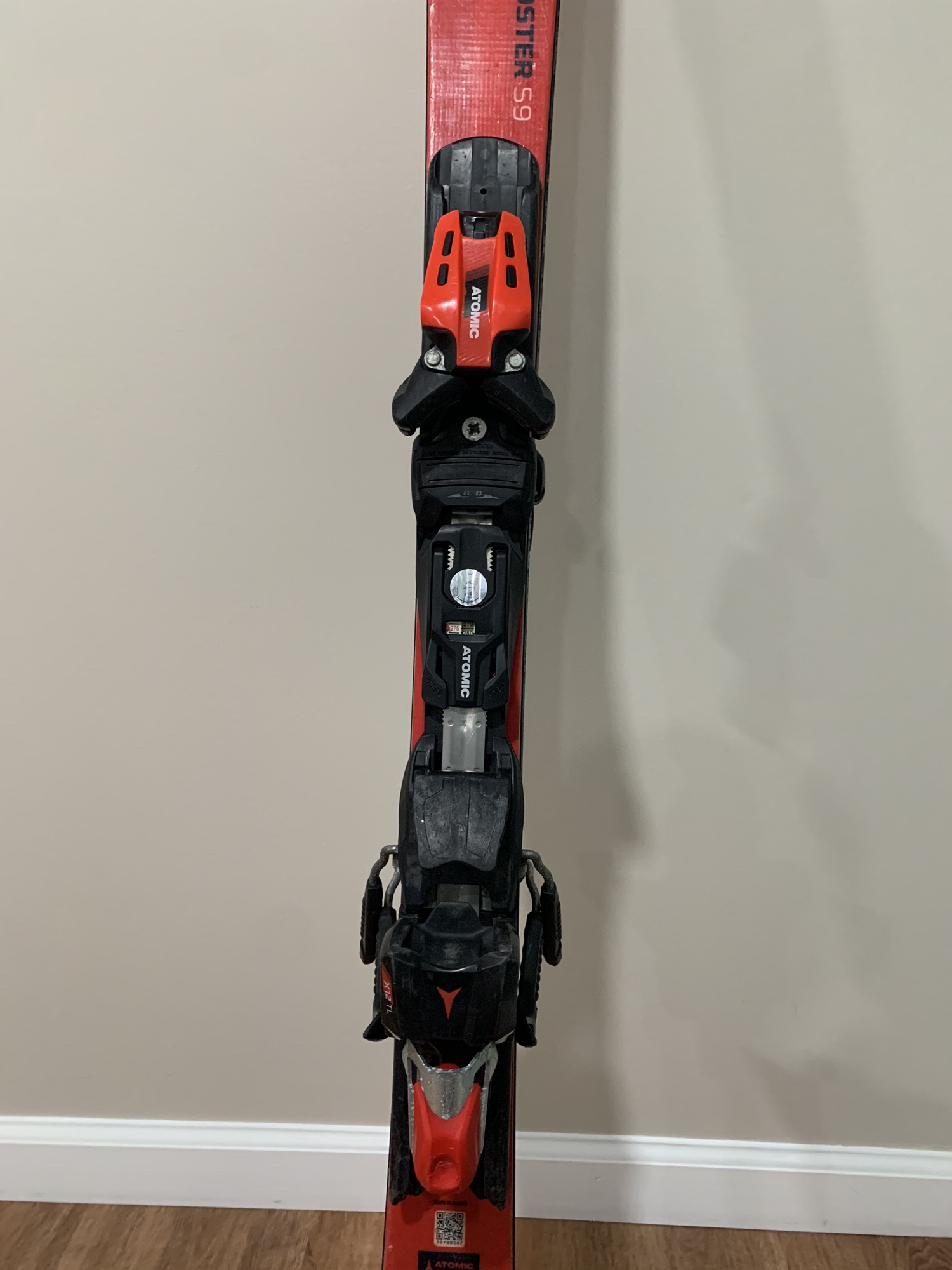 Atomic Redster S9 FIS JR Skis 145cm With X12 TL RS Bindings SidelineSwap