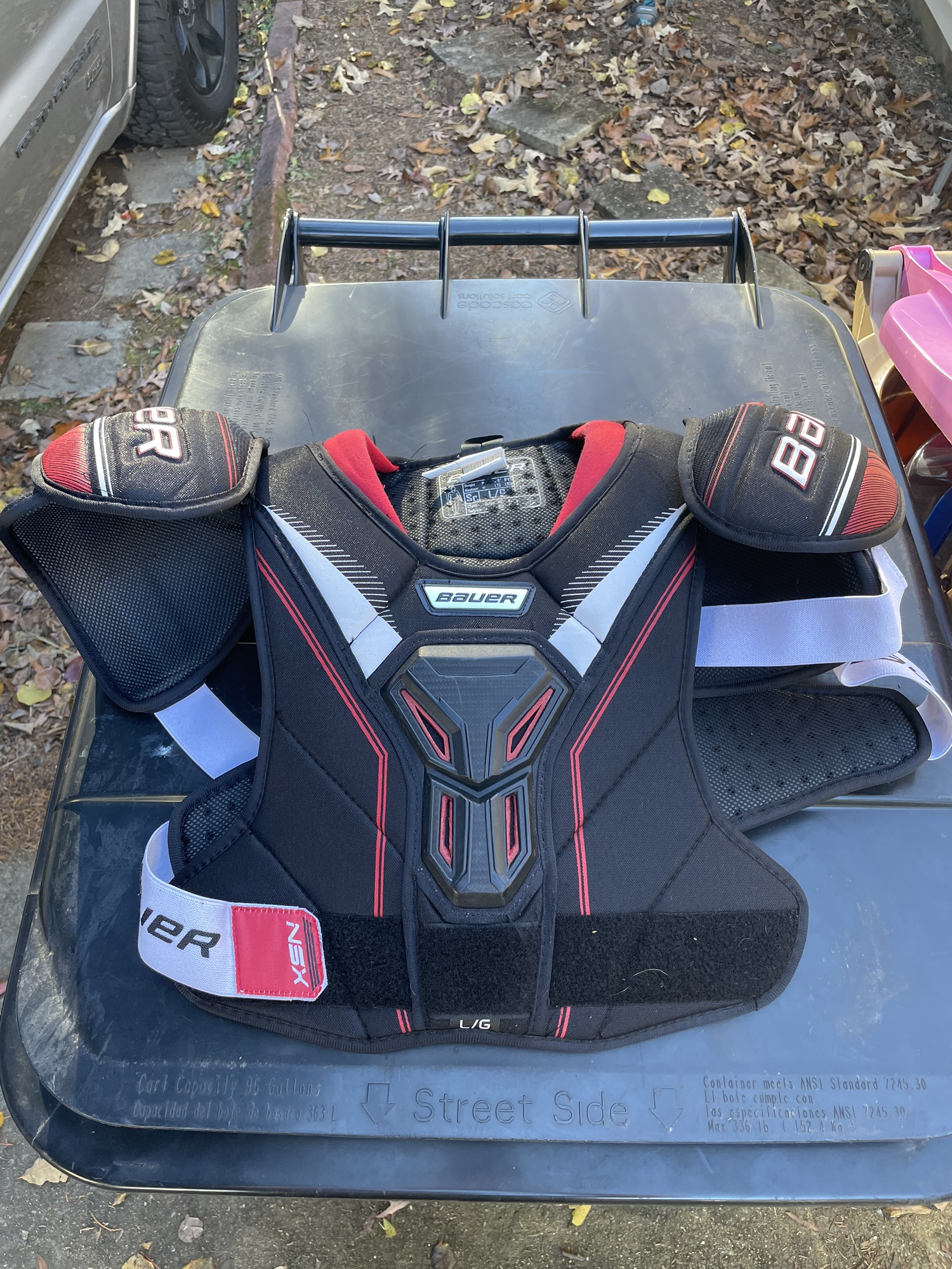Senior Large Bauer NSX Shoulder Pads SidelineSwap