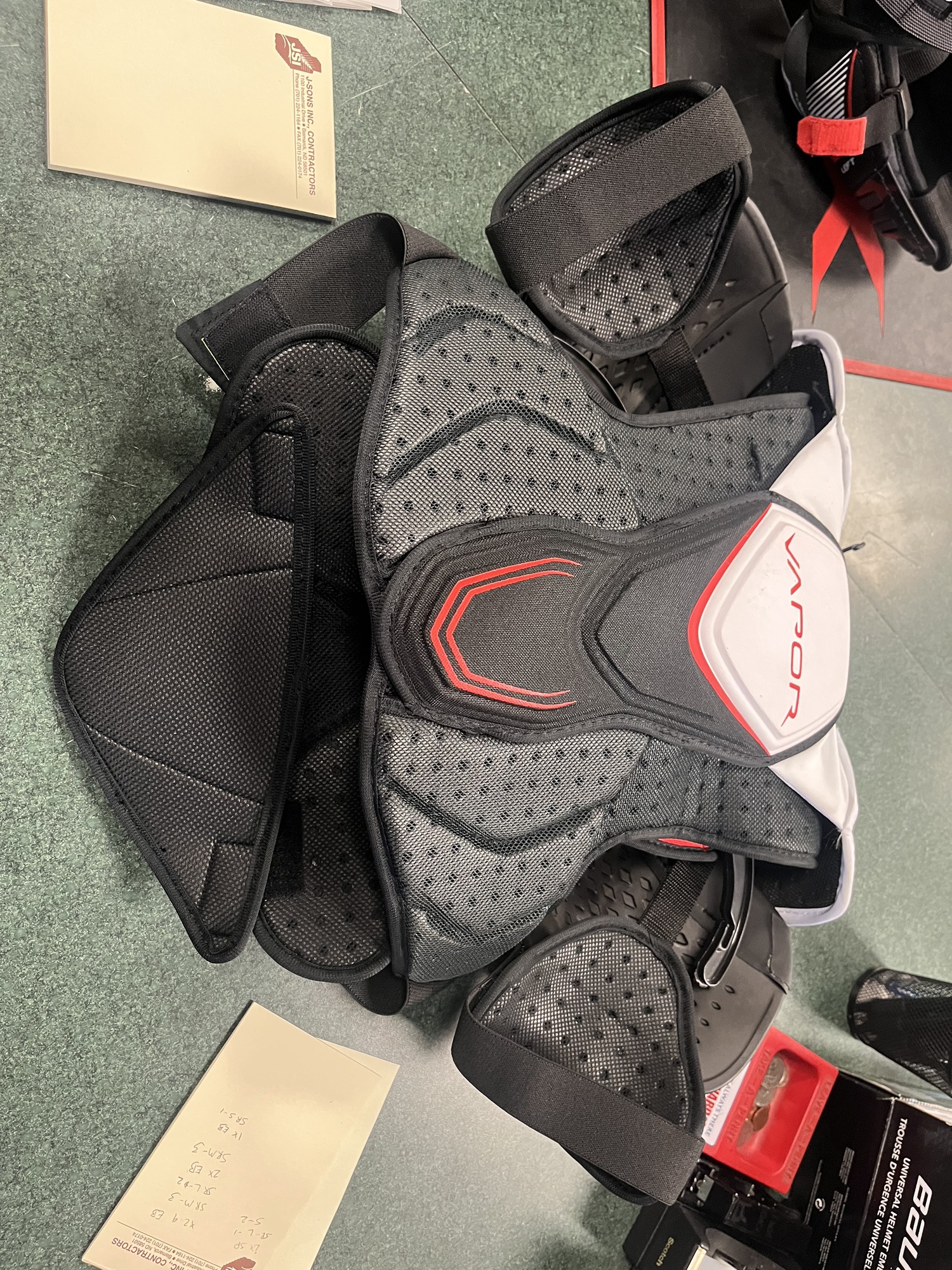 Senior Large Bauer Vapor 2X Shoulder Pads SidelineSwap