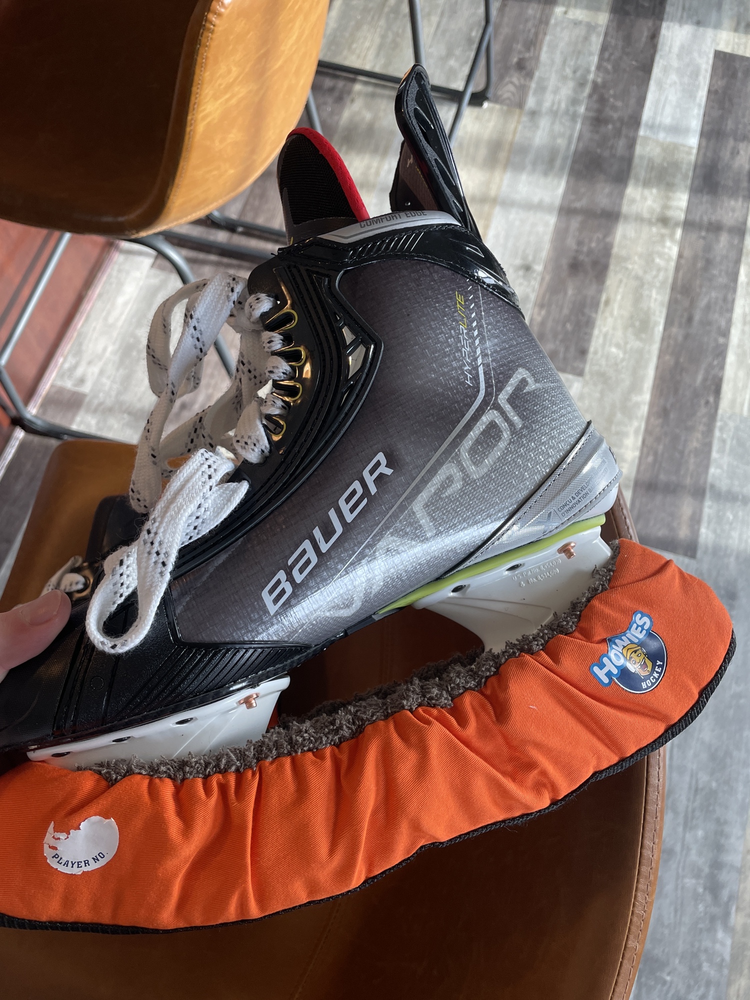 New Bauer Hyper lite Skates SidelineSwap