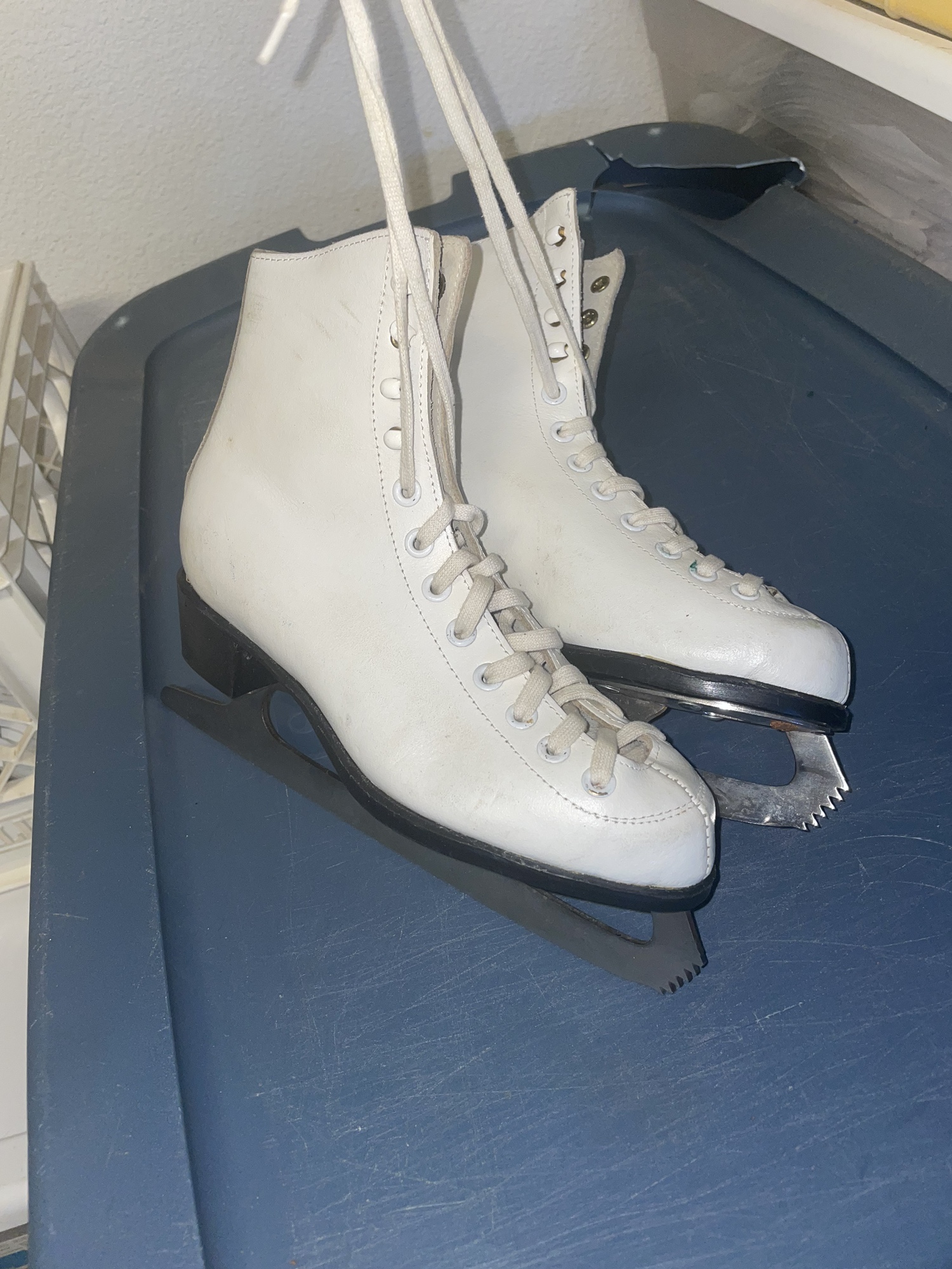 Used Size 5 Figure Skates SidelineSwap
