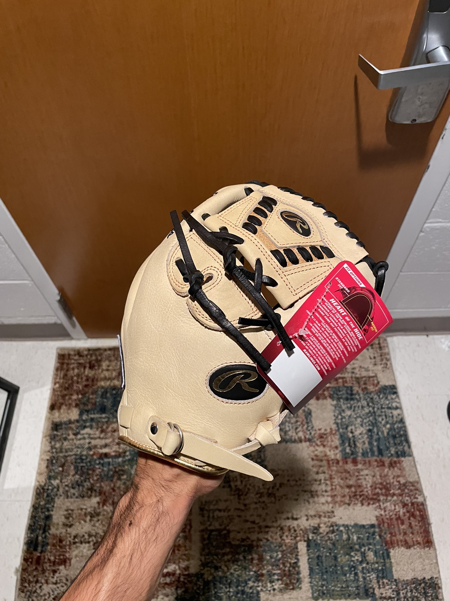 Exclusive Pitcher's 12" Heart of the Hide Baseball Glove SidelineSwap