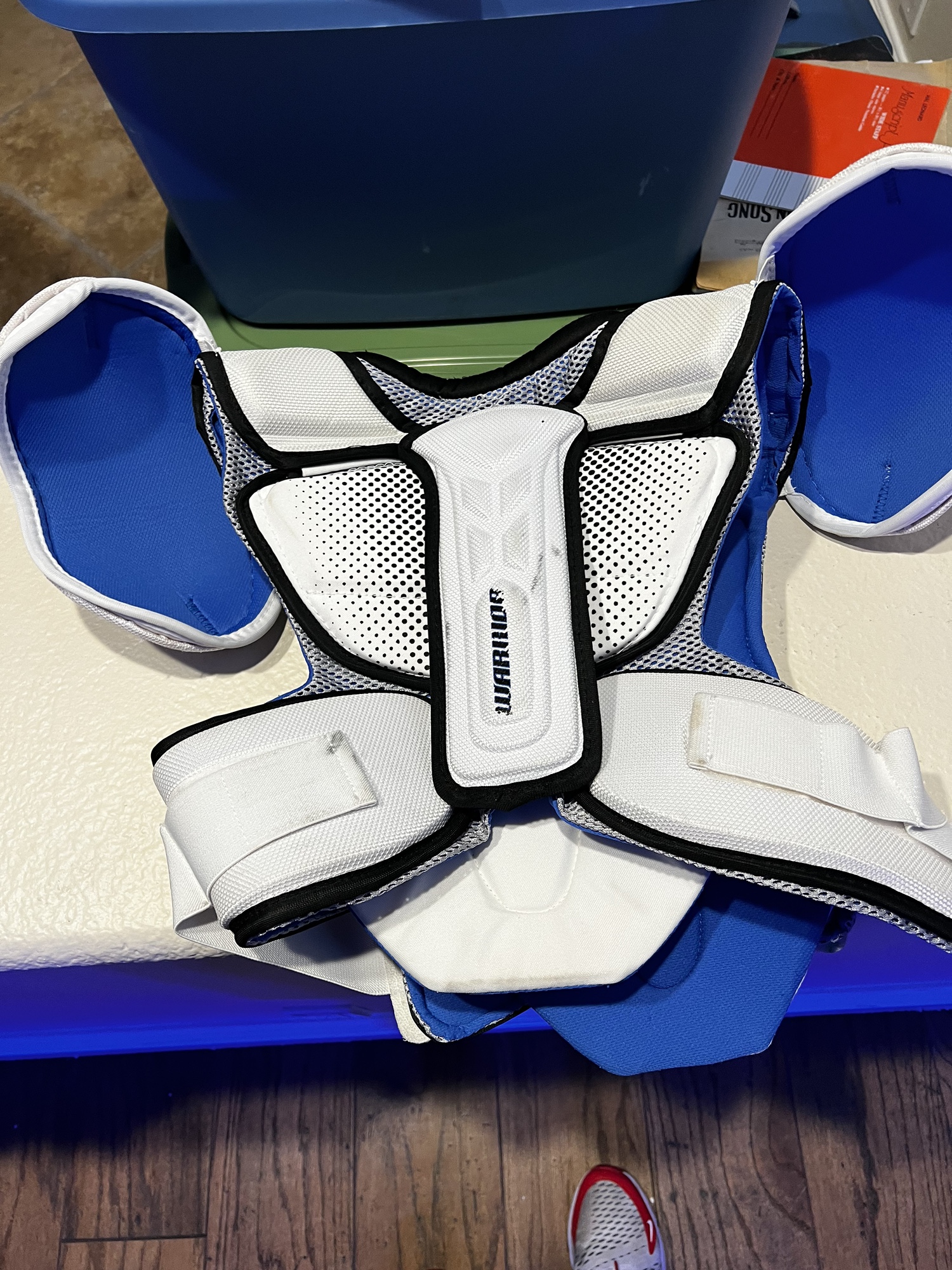 Warrior shoulder pads SidelineSwap