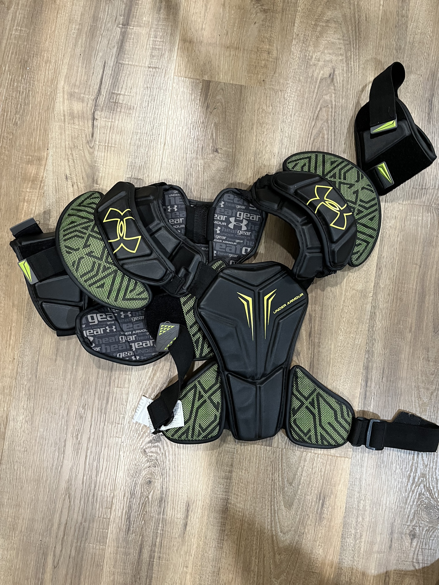 New Large Under Armour Revenant Shoulder Pads SidelineSwap