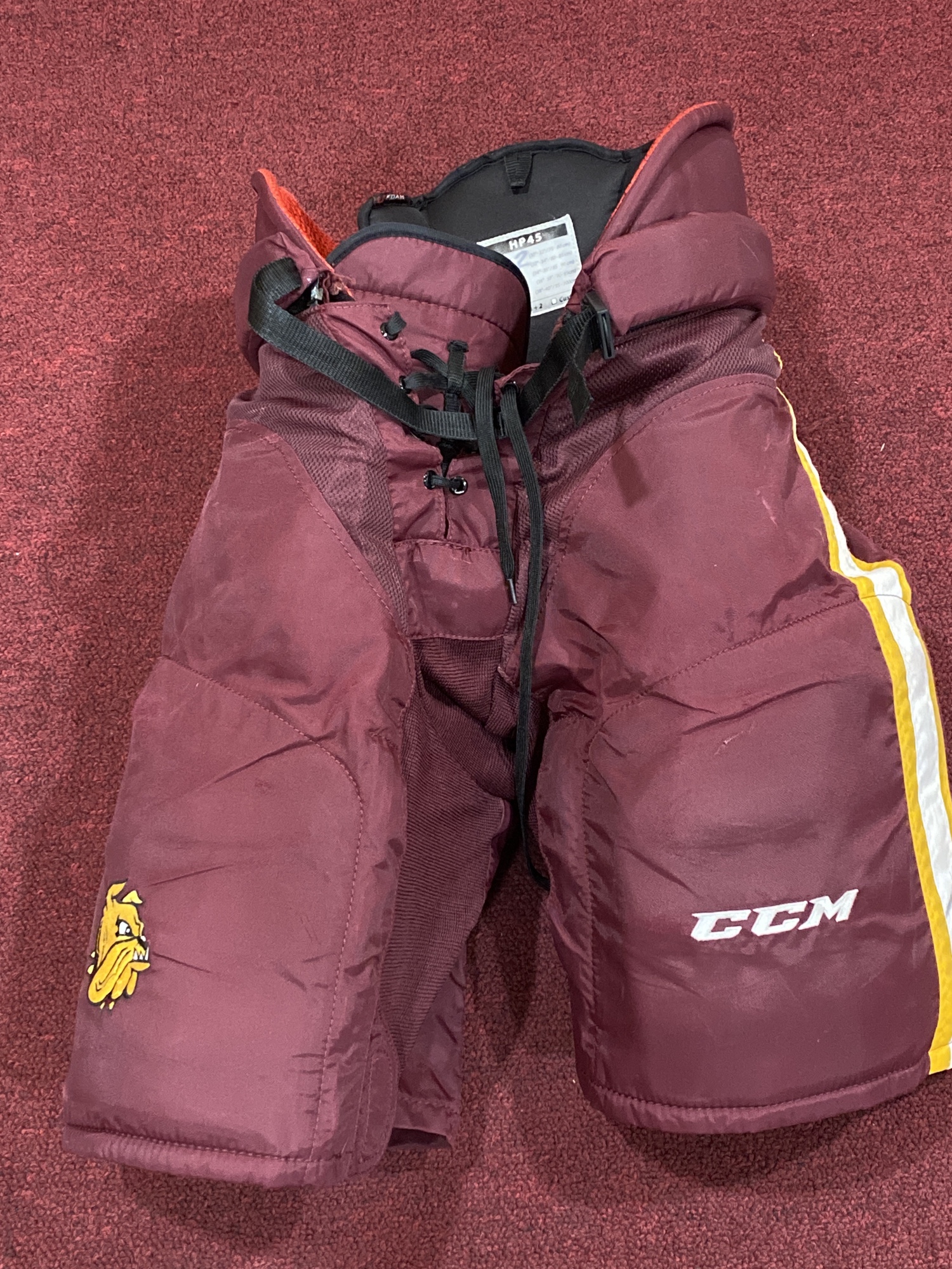 Minnesota Duluth Medium CCM Pro Stock HP45 Hockey Pants ItemUMDP2
