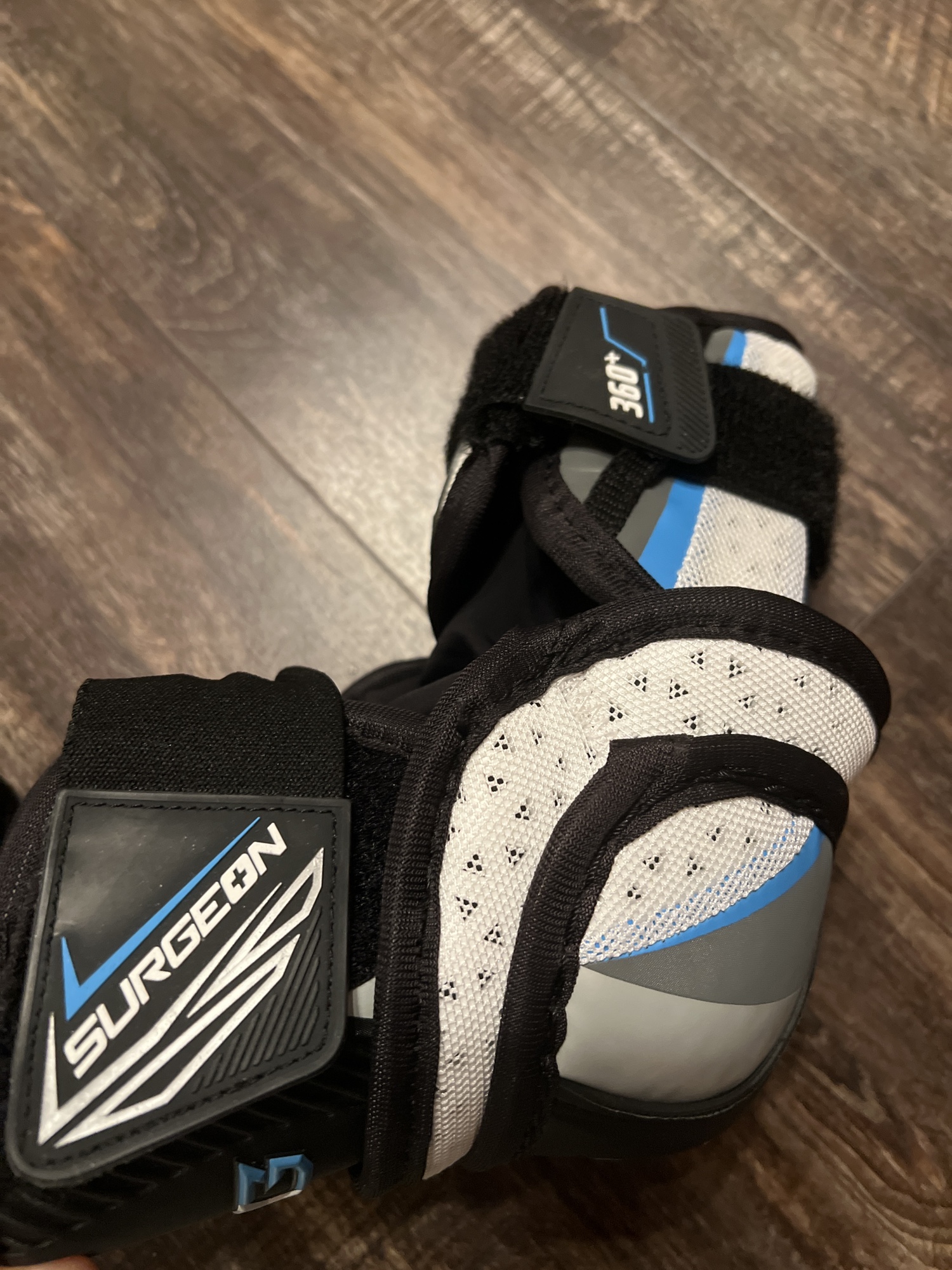 STX RX3 Hockey Elbow Pads Senior Medium SidelineSwap