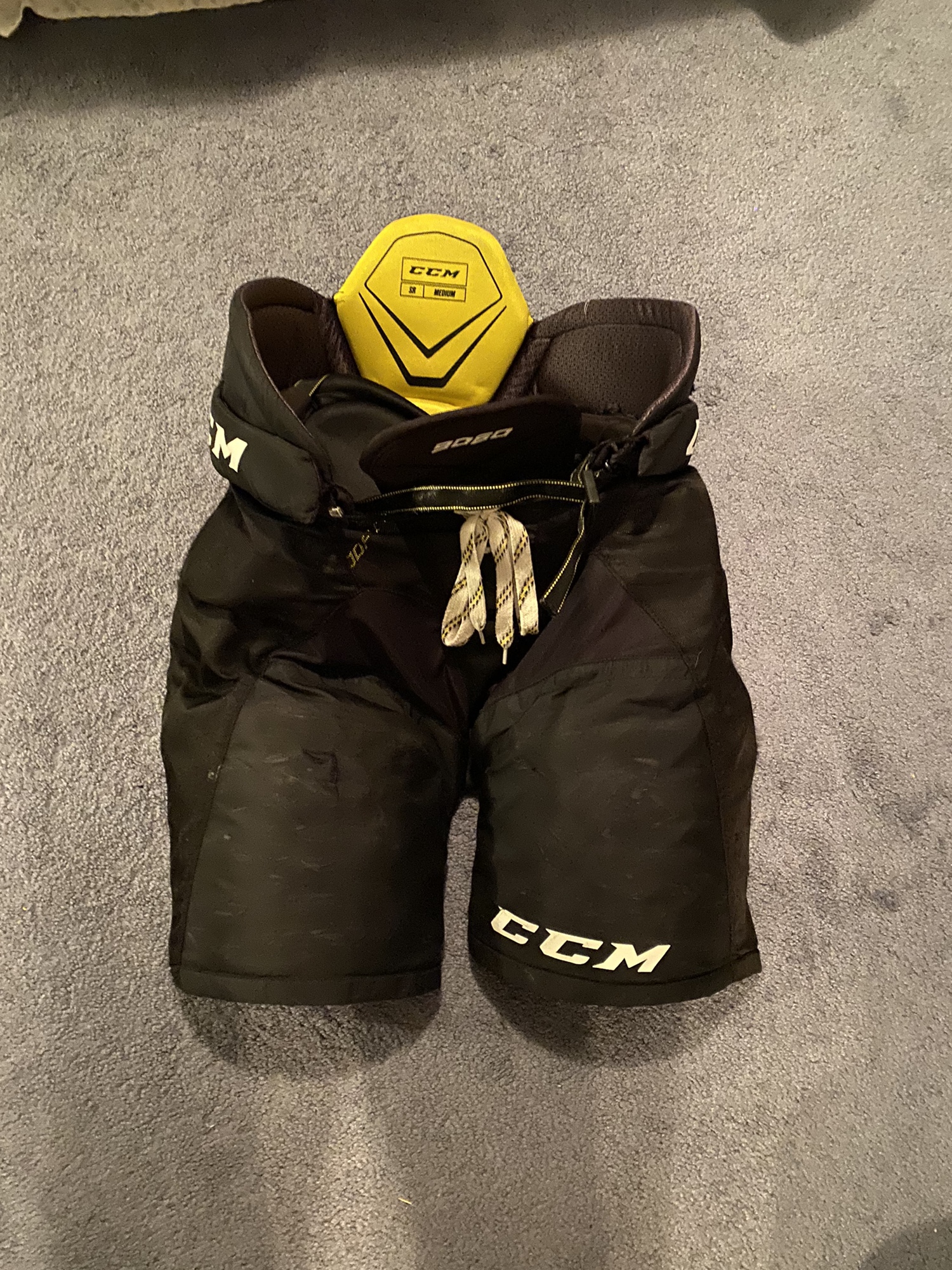 Senior Medium CCM Tacks 9060 Hockey Pants SidelineSwap