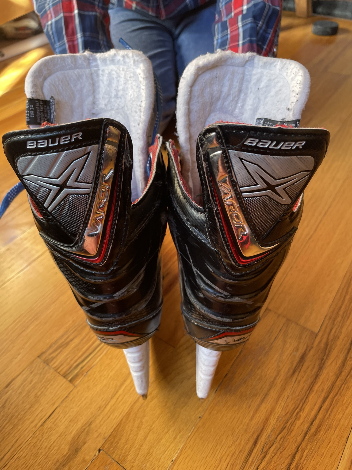 barricade tennis shoes 2019