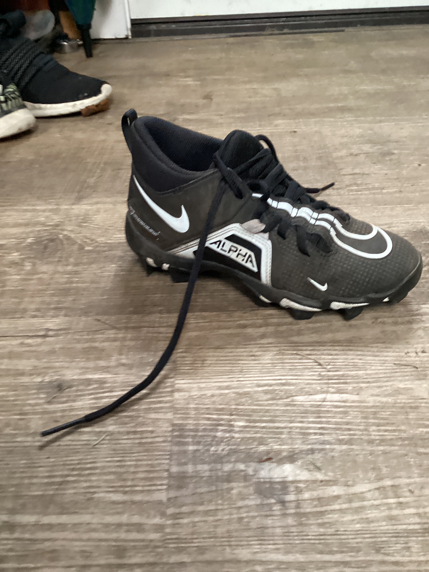 mens size 7 cleats