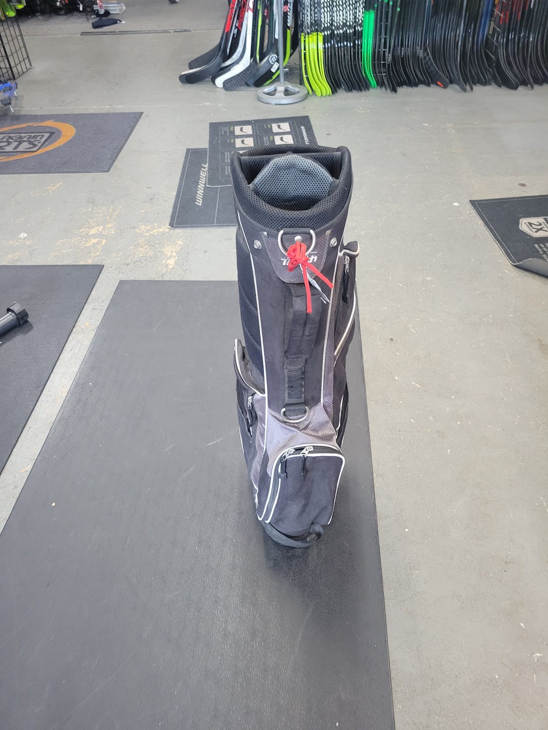 Used Intech Stand Bag Golf Stand Bags SidelineSwap