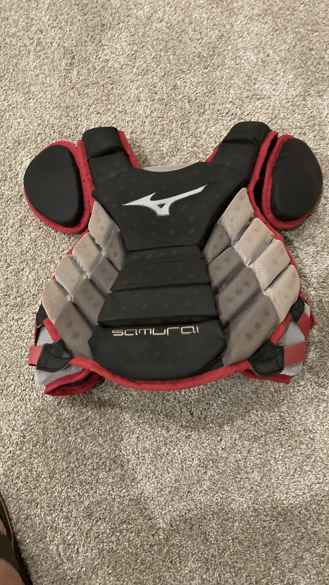 Mizuno Samurai Catcher's Chest Protector 14” Red SidelineSwap