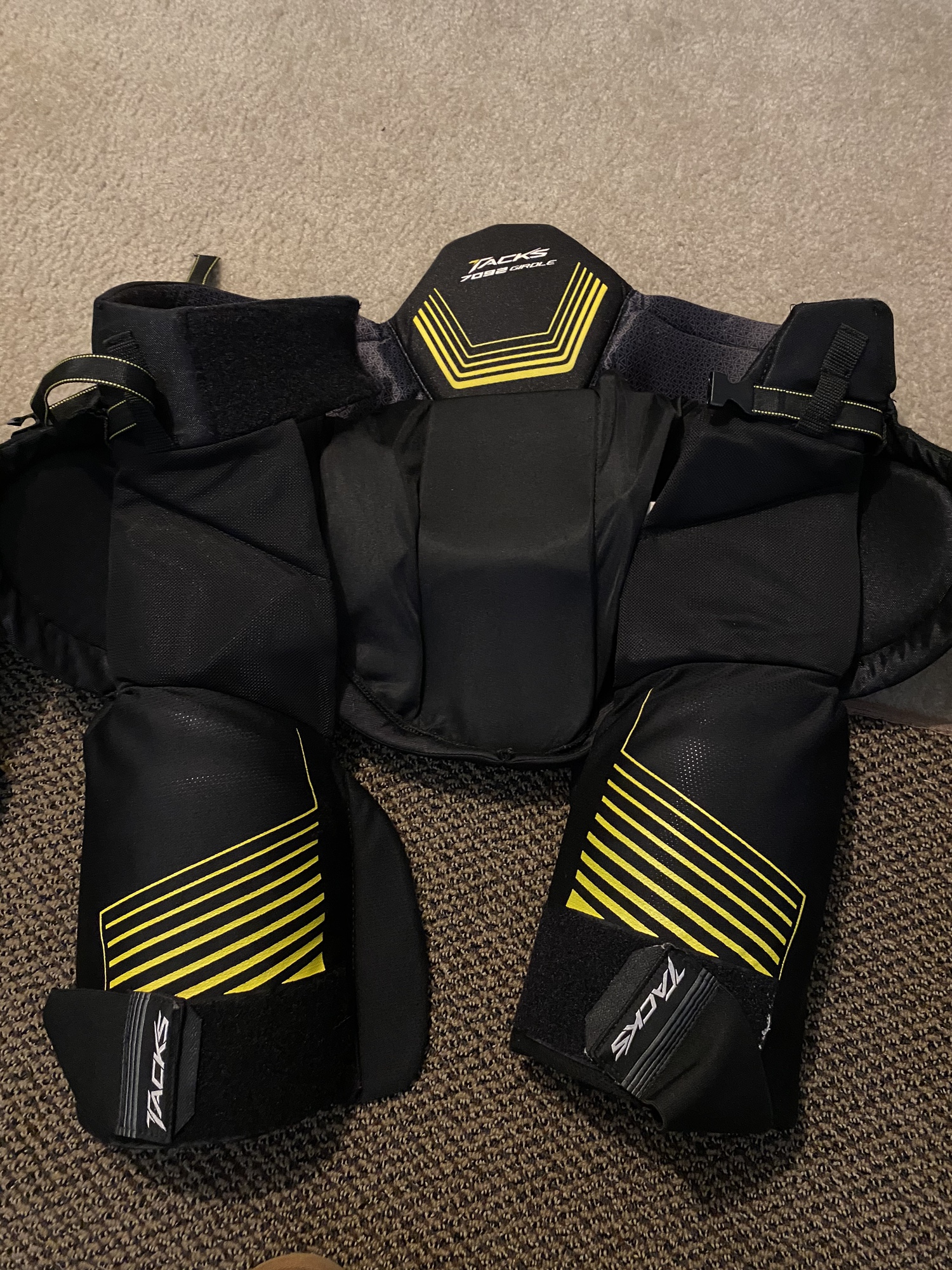 Used Large CCM Tacks 7092 Girdle SidelineSwap