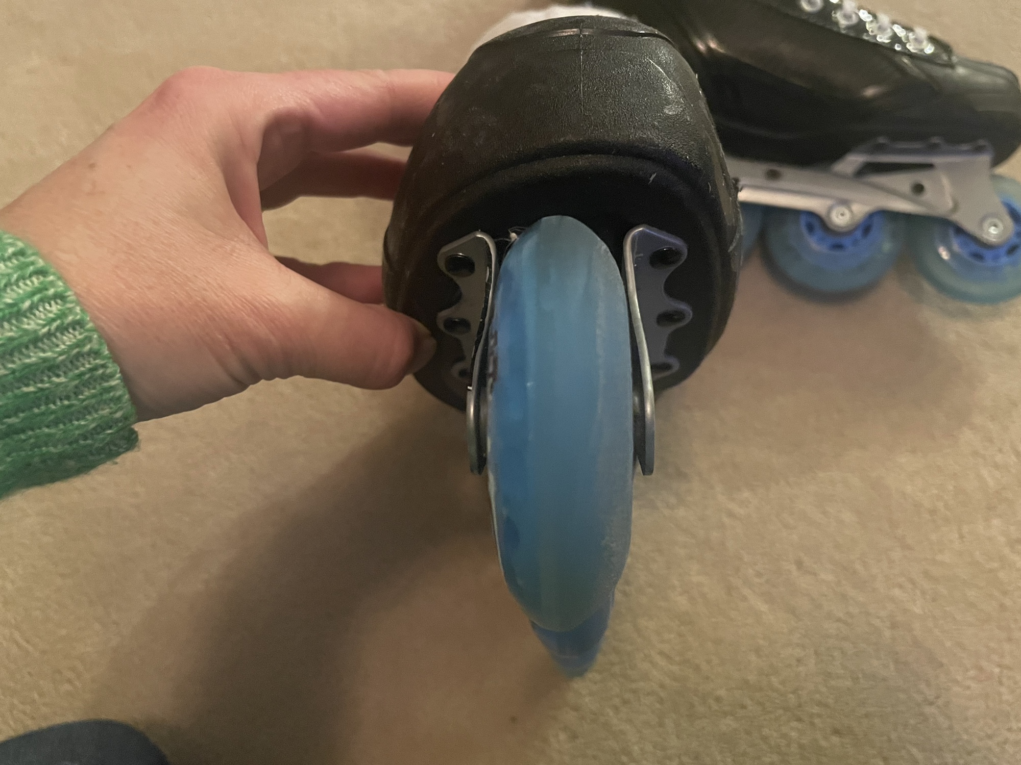 Used Bauer Regular RSX Size 6 Inline Skates SidelineSwap