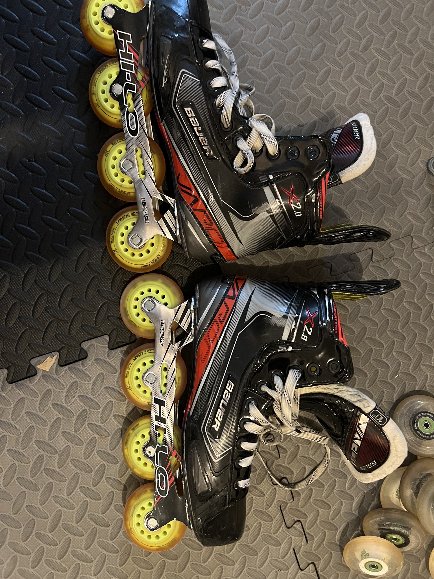 Bauer x2.9 roller hockey skates 10.5D SidelineSwap