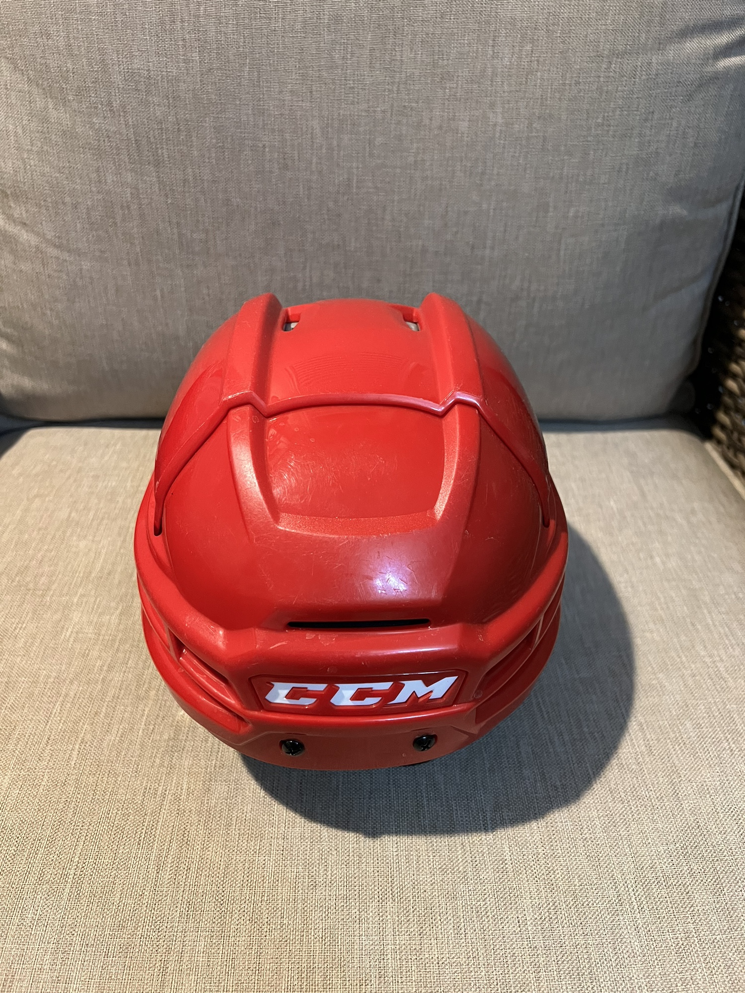 CCM Tacks 910 Hockey Helmet Medium SidelineSwap