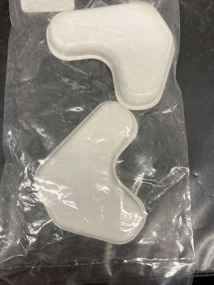 SCHUTT DNA Football Jaw Pads White (1 Pair) Size5/8. Brand New In Bag. SidelineSwap