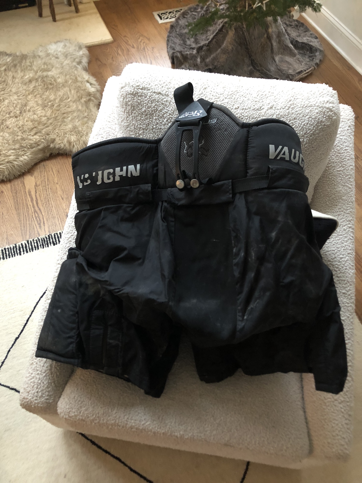 Vaughn Ventus SLR Pro Hockey Goalie Pants W/ Suspenders Size Senior