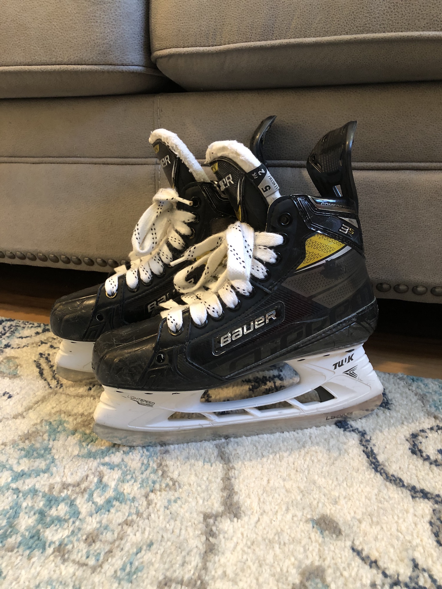 Bauer Supreme 3S Pro Hockey Skates Size 5D Fit 2 w/ LS Pulse Blades SidelineSwap