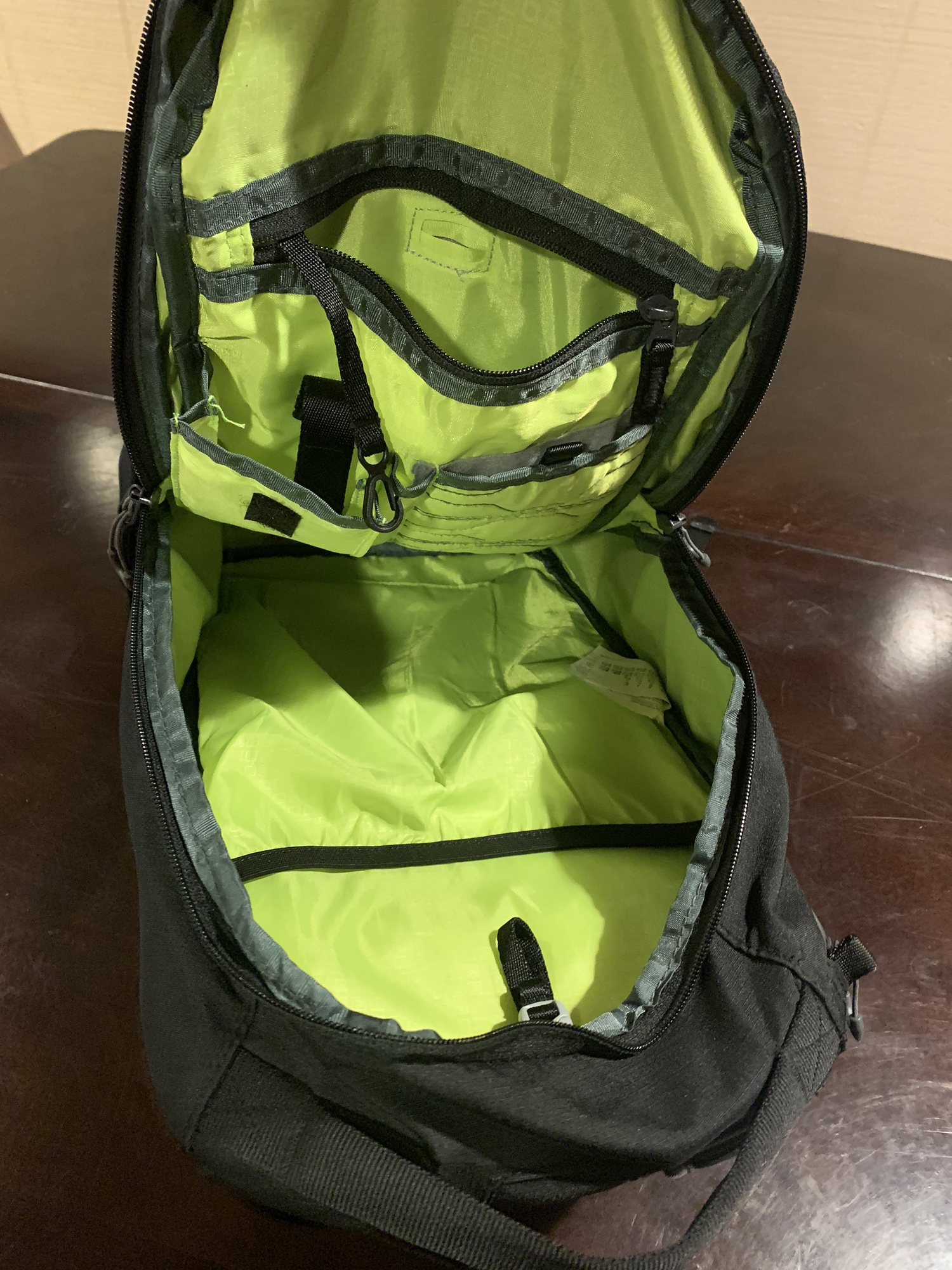 LifeProof Squamish 20L Backpack Black SidelineSwap
