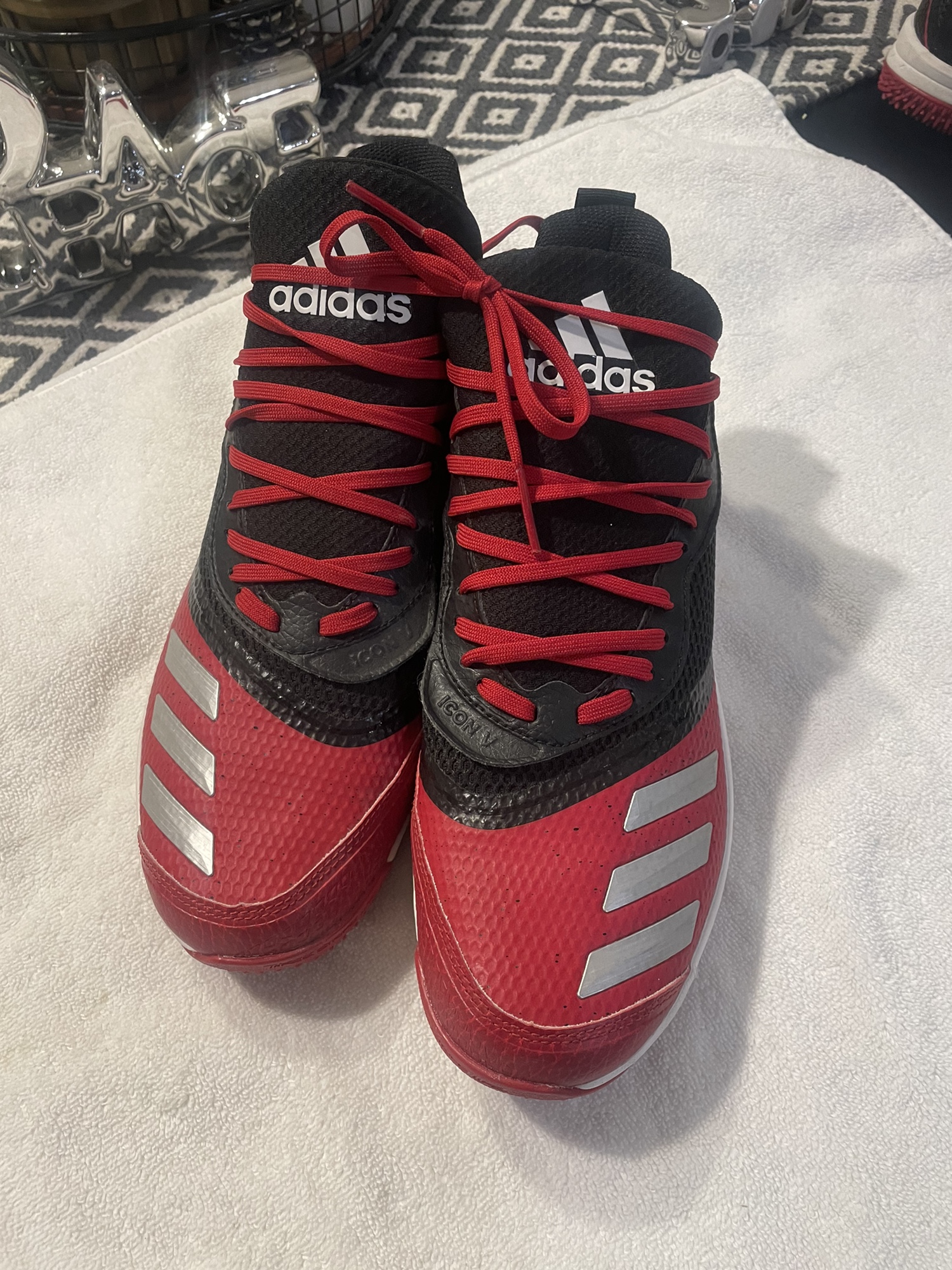 Adidas Icon V Turfs SidelineSwap