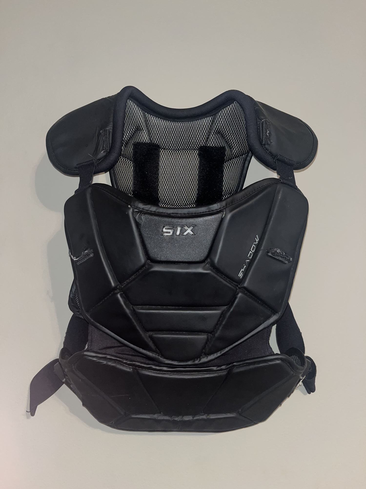 Used Medium STX Shadow Shoulder Pads SidelineSwap