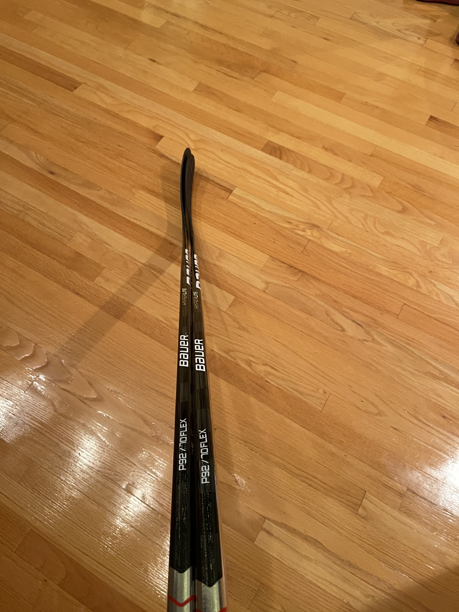 Senior Left Hand P92 Vapor Hyperlite Hockey Stick SidelineSwap