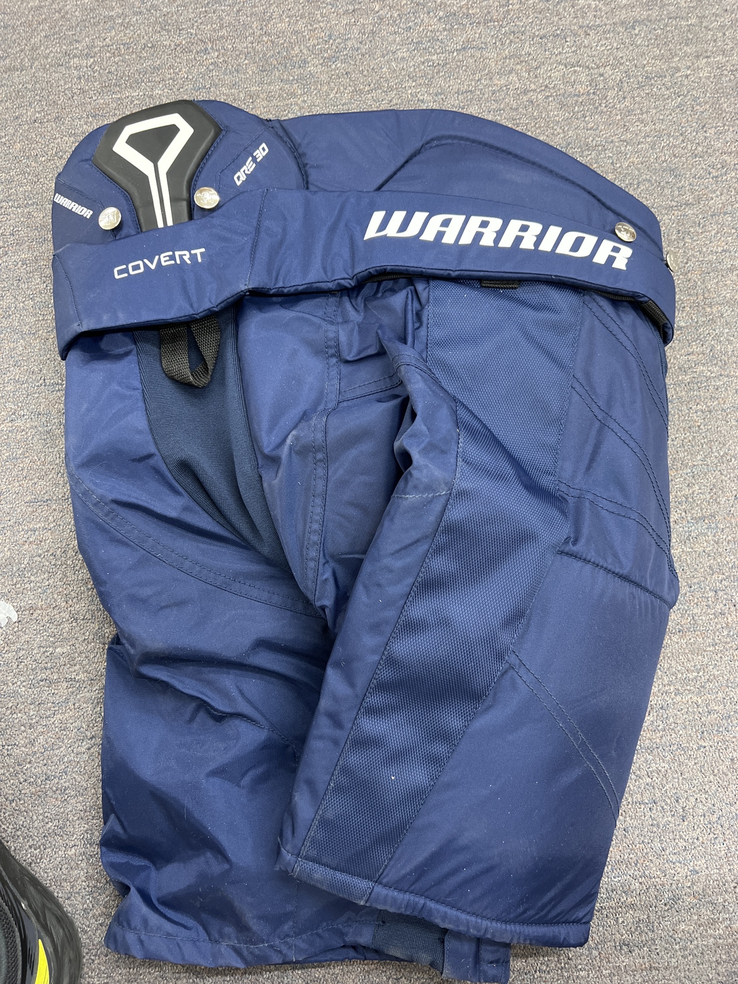 Junior XL Warrior Covert QRE30 Hockey Pants SidelineSwap
