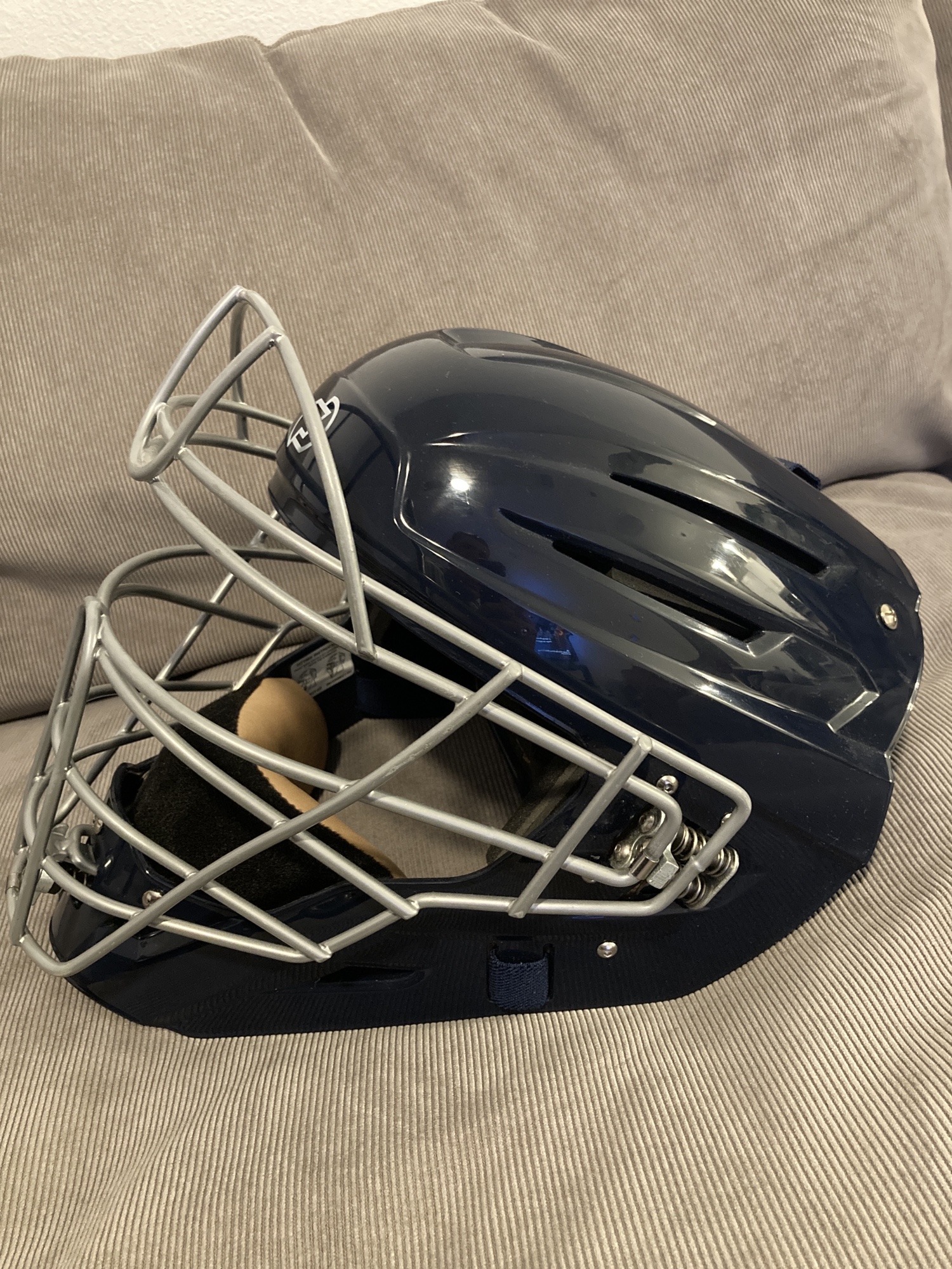 Force 3 Catchers Mask SidelineSwap