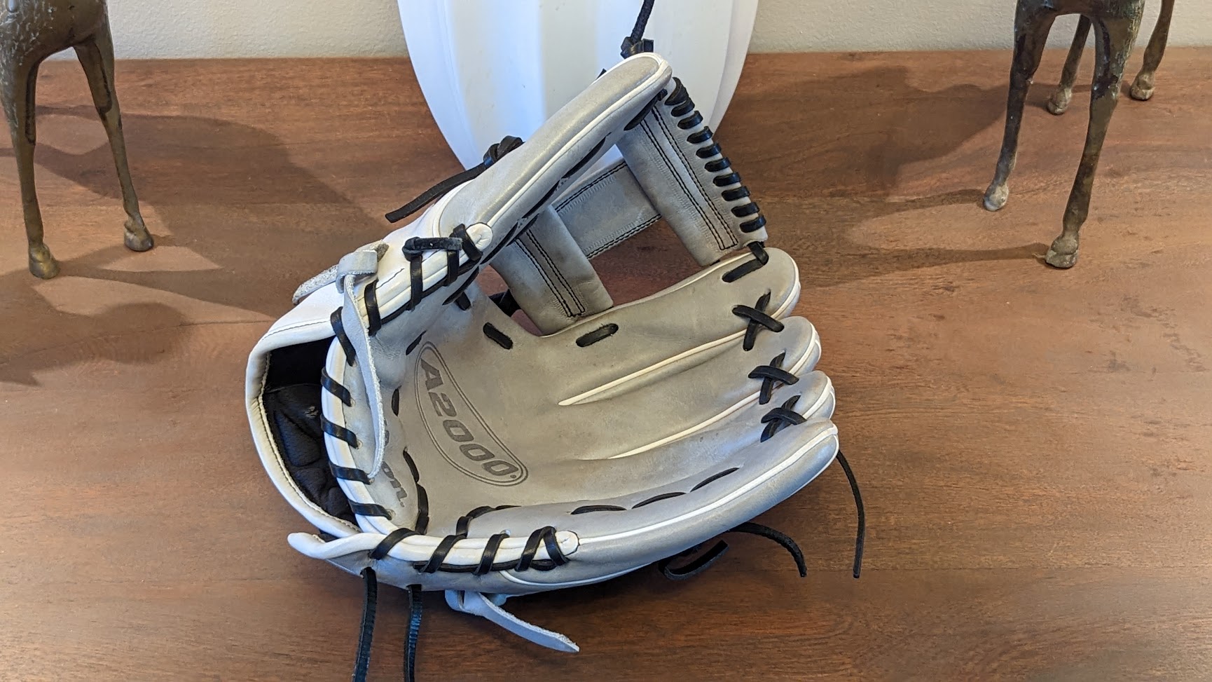 New w/ upgraded 85 breakin 2022 Wilson A2000 H75 Fastpitch Softball