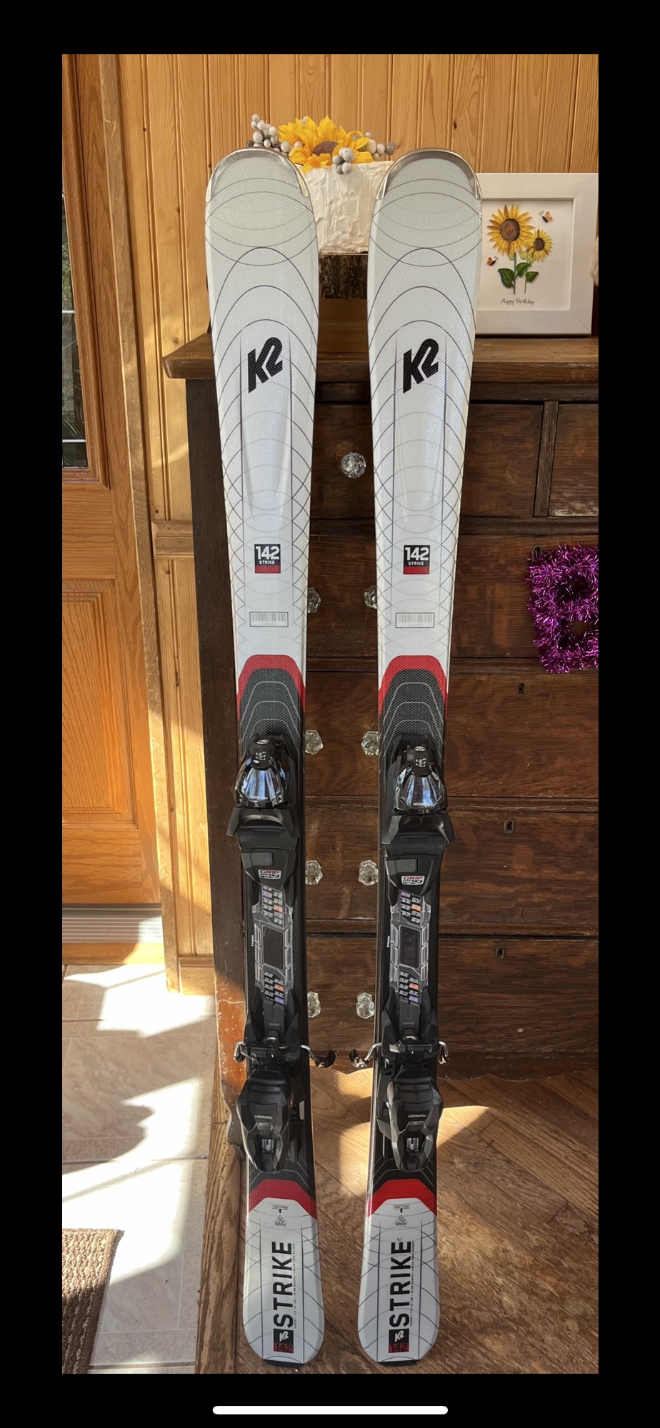 Used Unisex 2021 K2 142 cm All Mountain AMP Strike Skis With Bindings